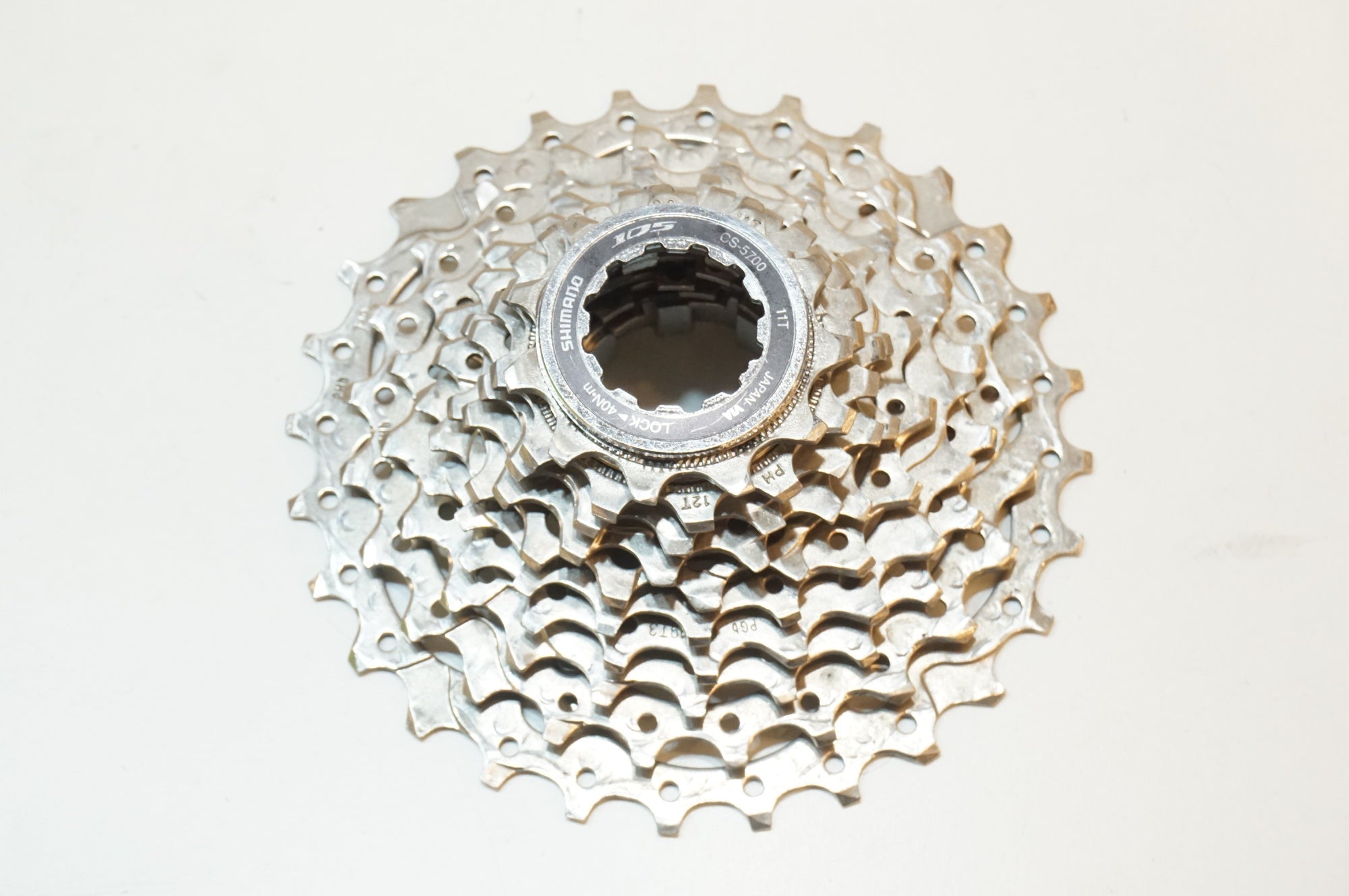 SHIMANO 「シマノ」 105 CS-5700 11-28T スプロケット / 浦和ベース