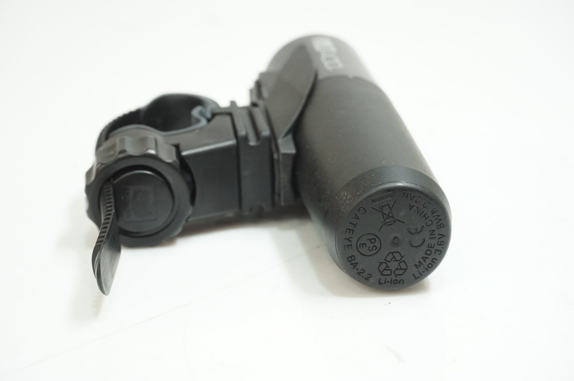 CATEYE 「キャットアイ」 VOLT400 フロントライト / 大宮店