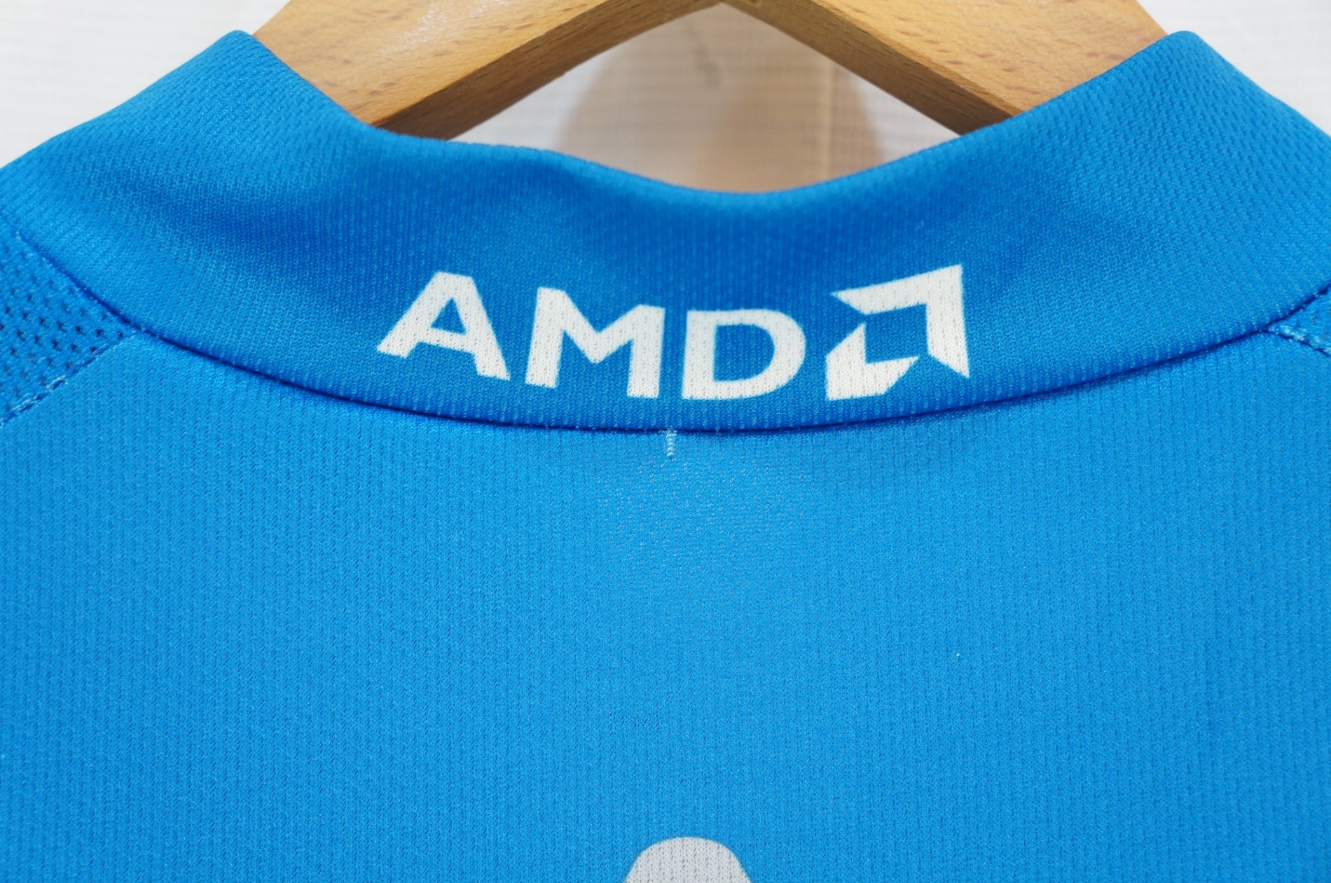 NIKE 「ナイキ」 LIVE STRONG Mサイズ 半袖ジャージ / バイチャリ浦和ベース