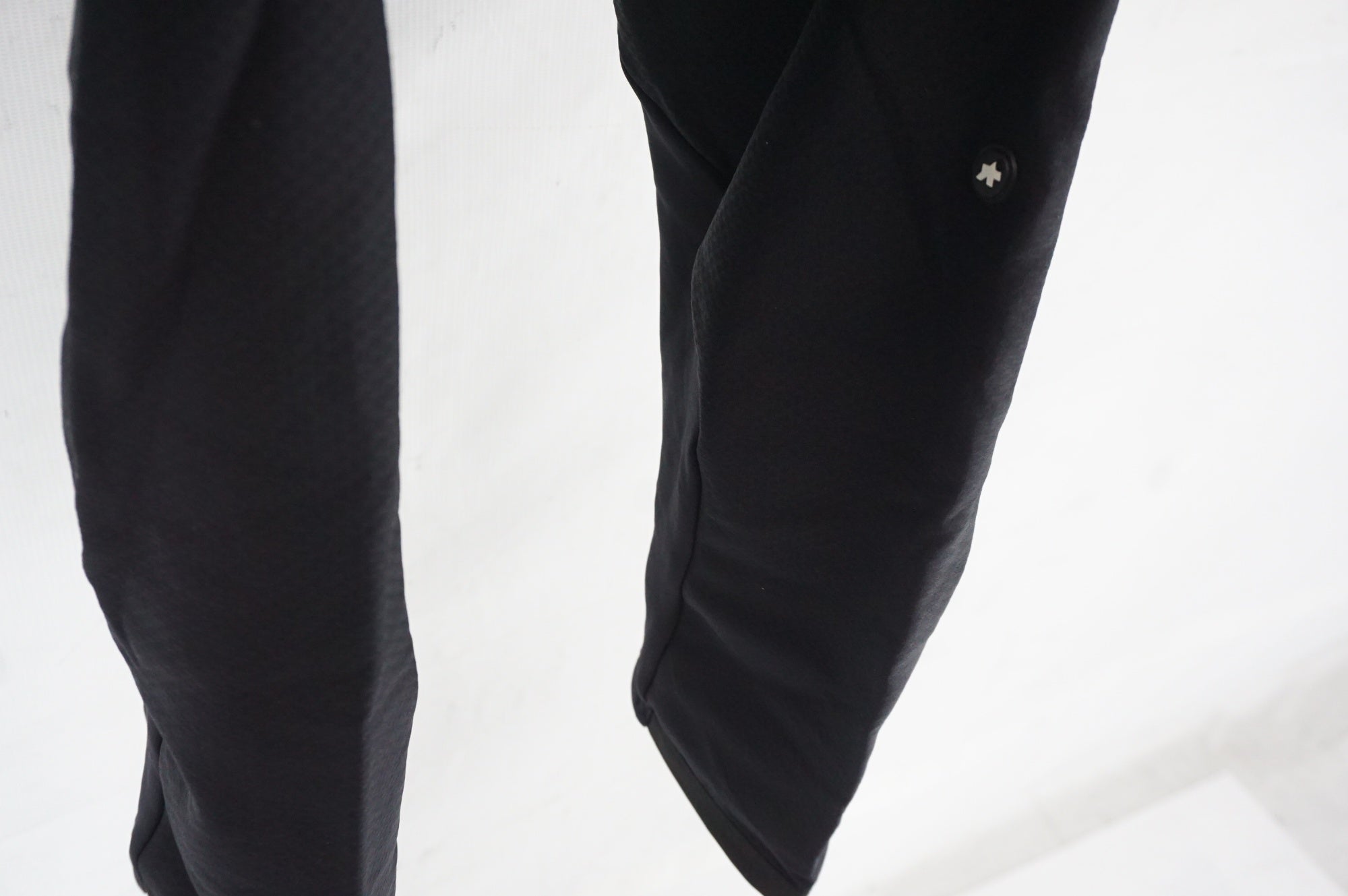 ASSOS 「アソス」 TK.TIBURU S7 Lサイズ ビブショーツ / 阪急塚口店