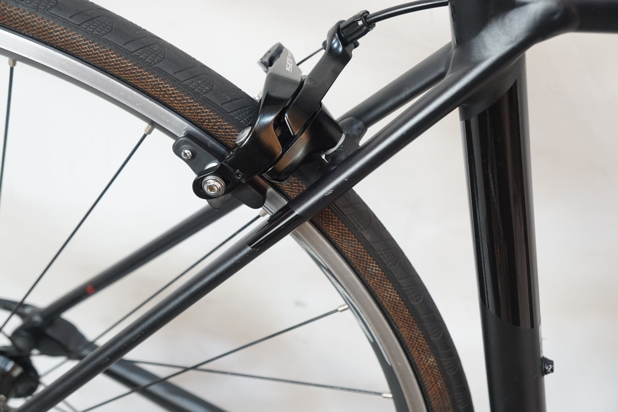 FELT 「フェルト」 FR60 2020年モデル ロードバイク / バイチャリ浦和ベース