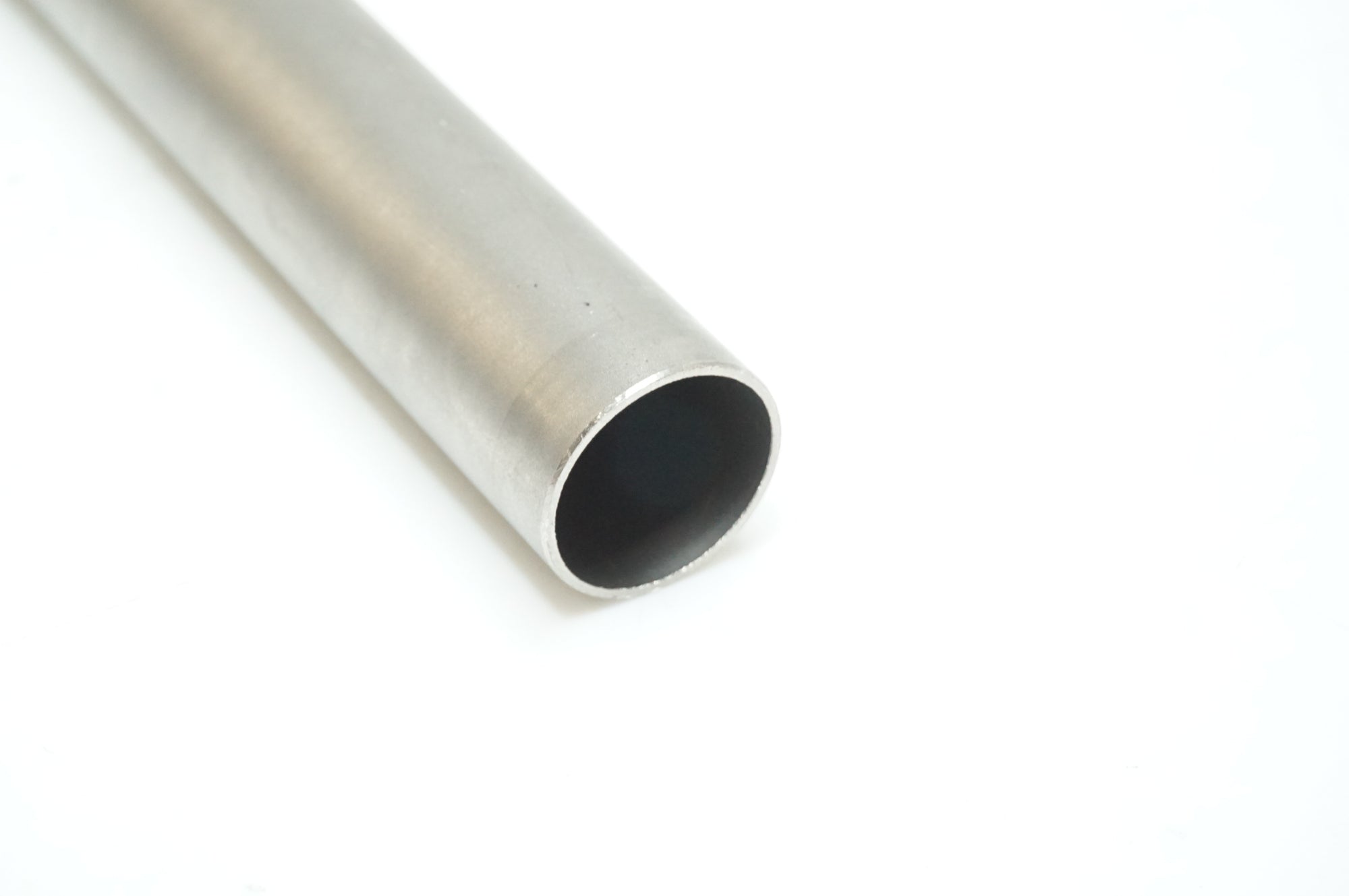 MORATI 「モラティー」 チタン φ22.2 530mm フラットバーハンドル / 大宮店