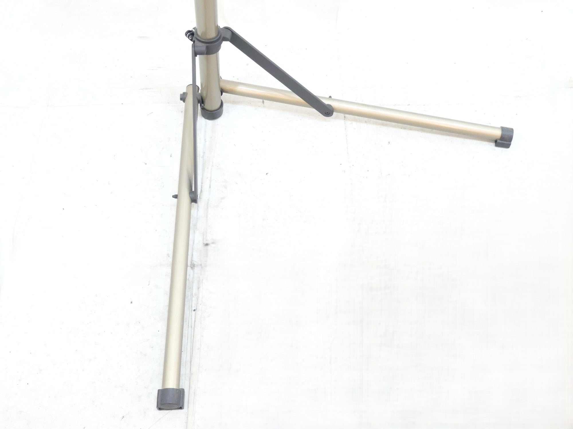 ROCES 「ロチェス」 メンテナンススタンド / バイチャリ浦和ベース