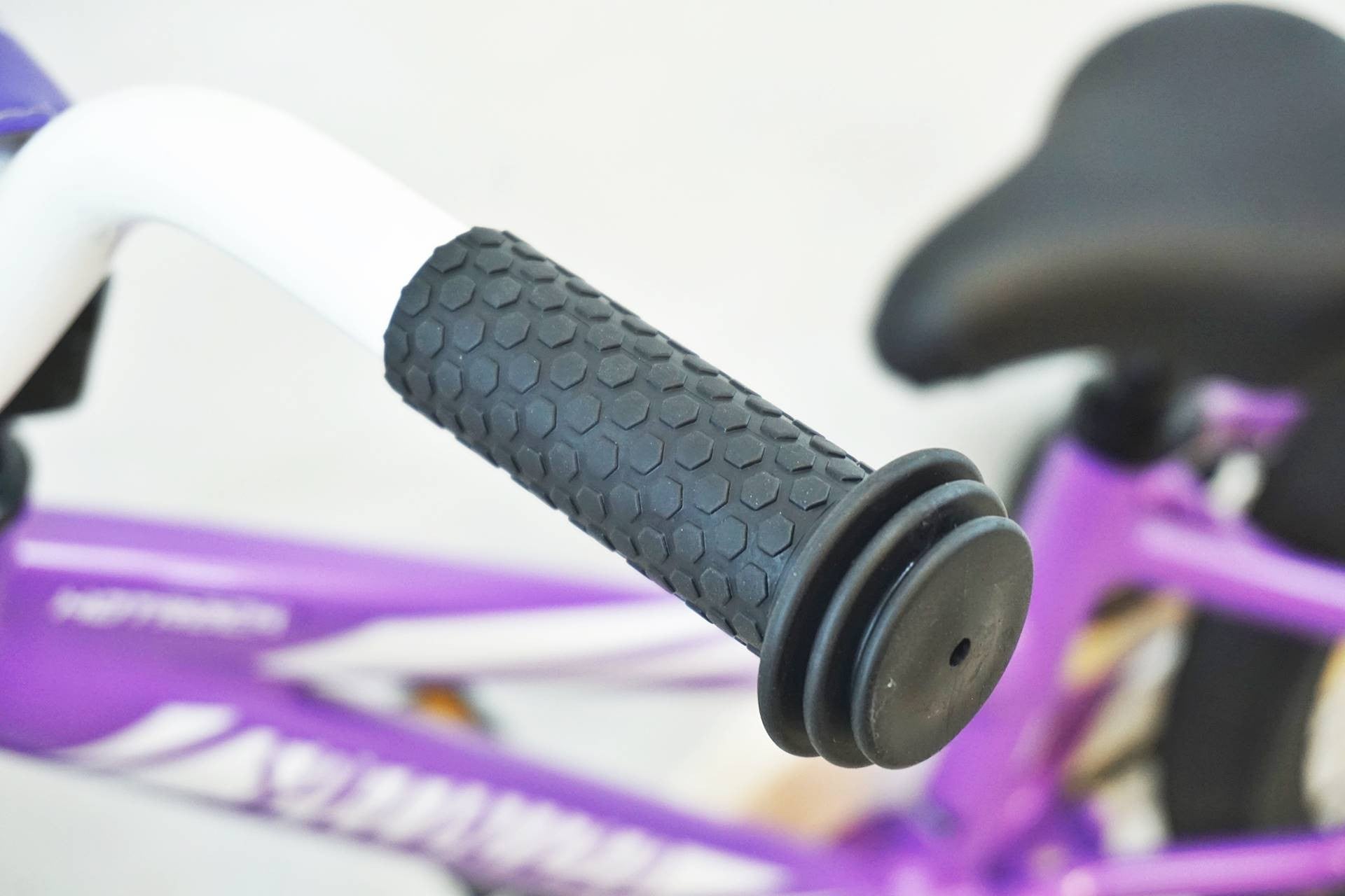 SPECIALIZED 「スペシャライズド」 HOT ROCK 16 2016年モデル 16インチ キッズバイク / 有明ガーデン店