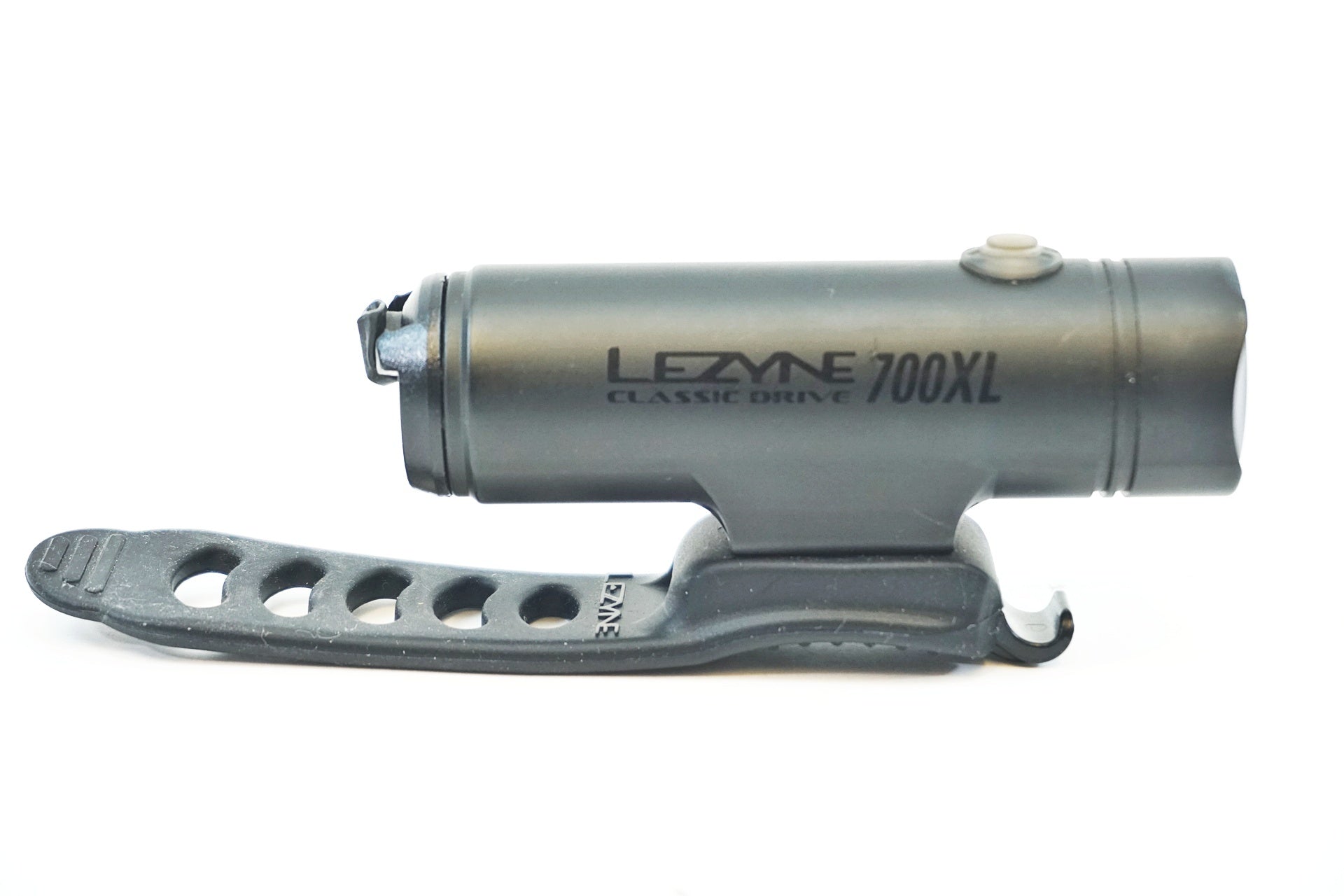 LEZYNE 「レザイン」 CLASSIC DRIVE 700XL フロントライト / 有明ガーデン店