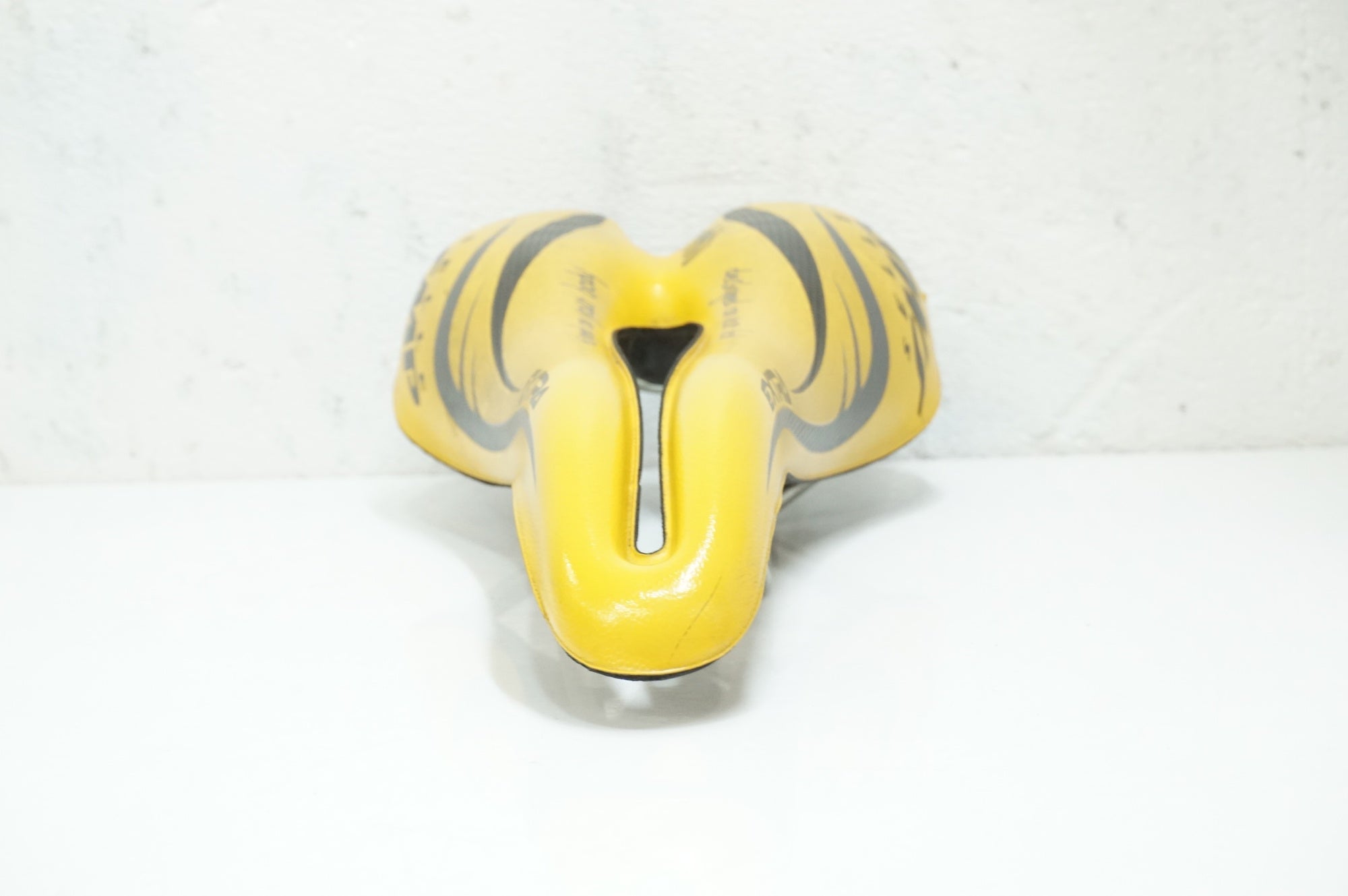 SELLE SMP 「セラエスエムピー」 EXTRA サドル / 大宮店