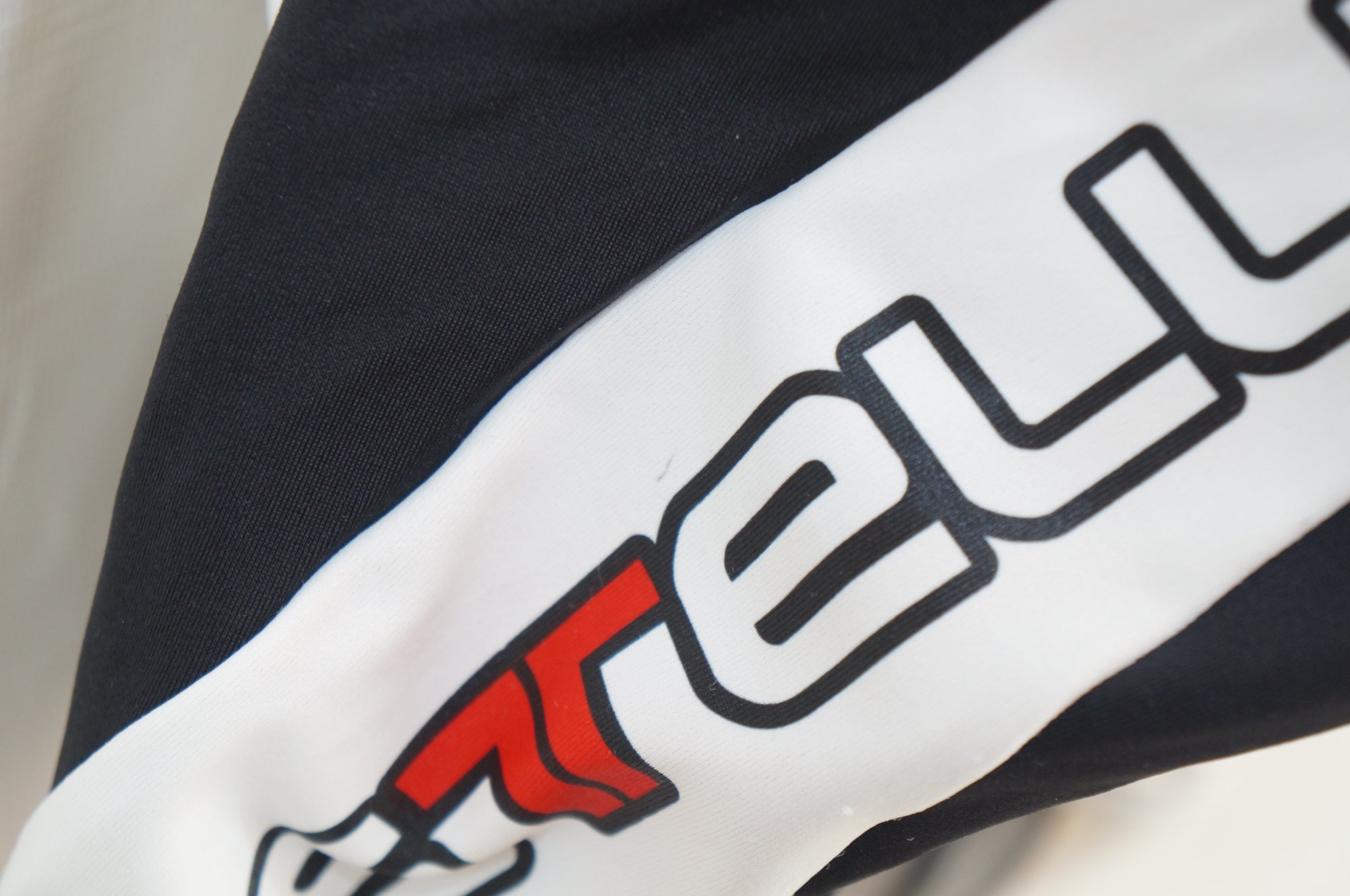 CASTELLI 「カステリ」 Mサイズ ビブショーツ/ バイチャリ浦和ベース