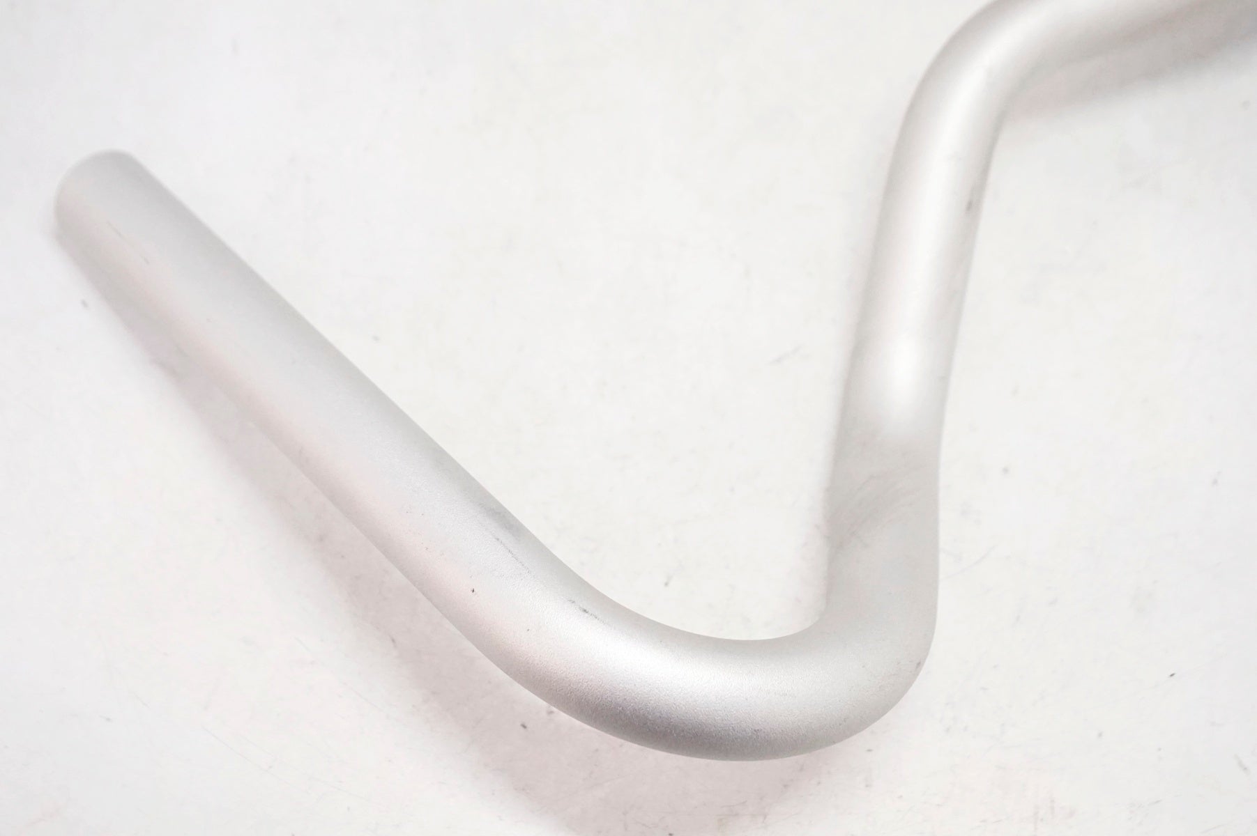 VENO 「ヴェノ」 Φ31.8 550mm ハンドル / 大阪門真店