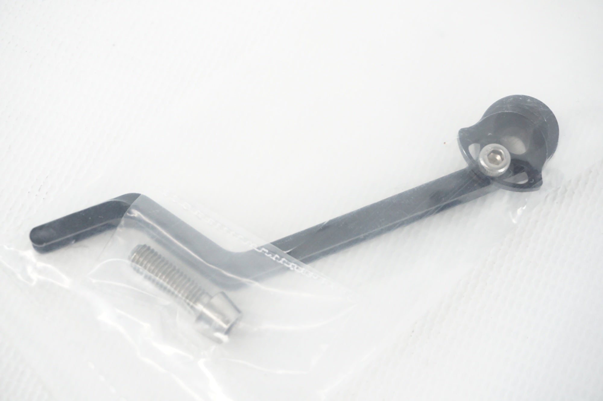 TNI 「ティーエヌアイ」 チェーンキャッチャー / 阪急塚口店