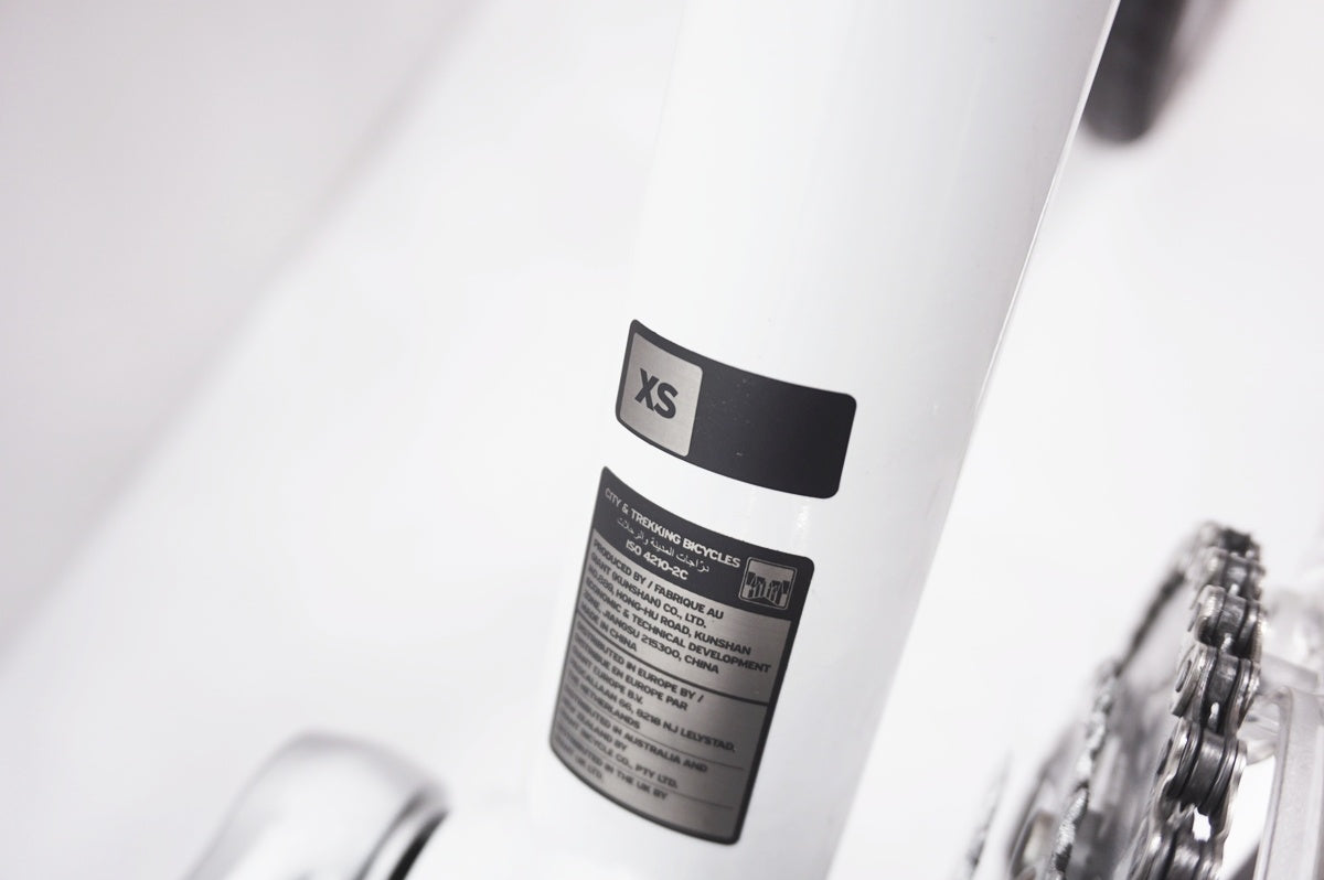 GIANT 「ジャイアント」 ESCAPE R3 2021年モデル クロスバイク / バイチャリ世田谷店