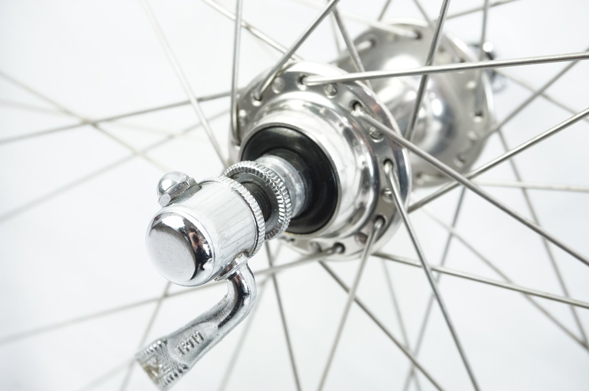 SUNTOUR 「サンツアー」 SUPERBE PRO BH-1500 / CAMPAGNOLO LAMBDA AERO ボスフリー ホイールセット / 中目黒店