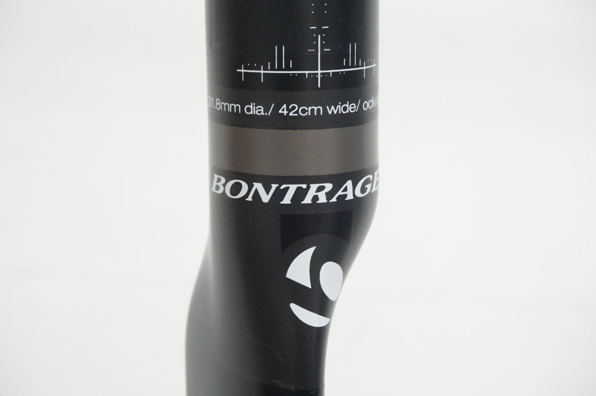 BONTRAGER 「ボントレガー」 XXX AERO VR-CF φ31.8 420mm ハンドル / 福岡店