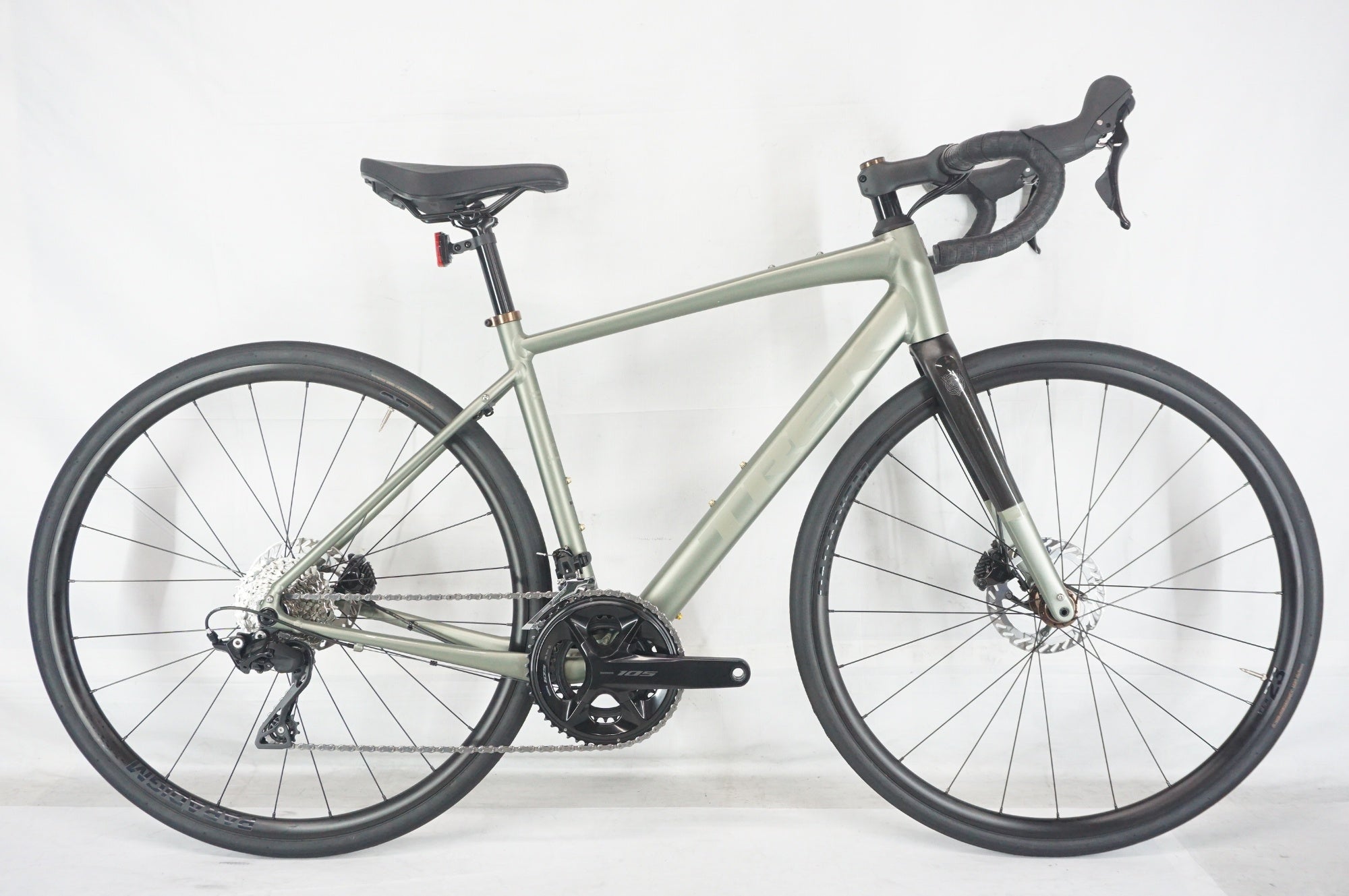 TREK 「トレック」 EMONDA ALR 2021-2022年モデル ロードバイク / バイチャリ阪急塚口店 rc_IT2PDFCQER8G_F0W2 TREK 「トレック」 EMONDA ALR5 DISC 2021年モデル ロードバイク