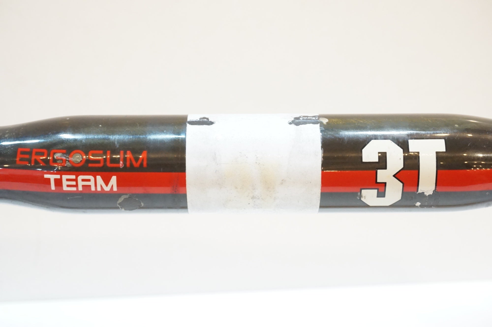 3T 「スリーティー」 ERGOSLIM TEAM 420mm φ31.8 ハンドル / 浦和ベース