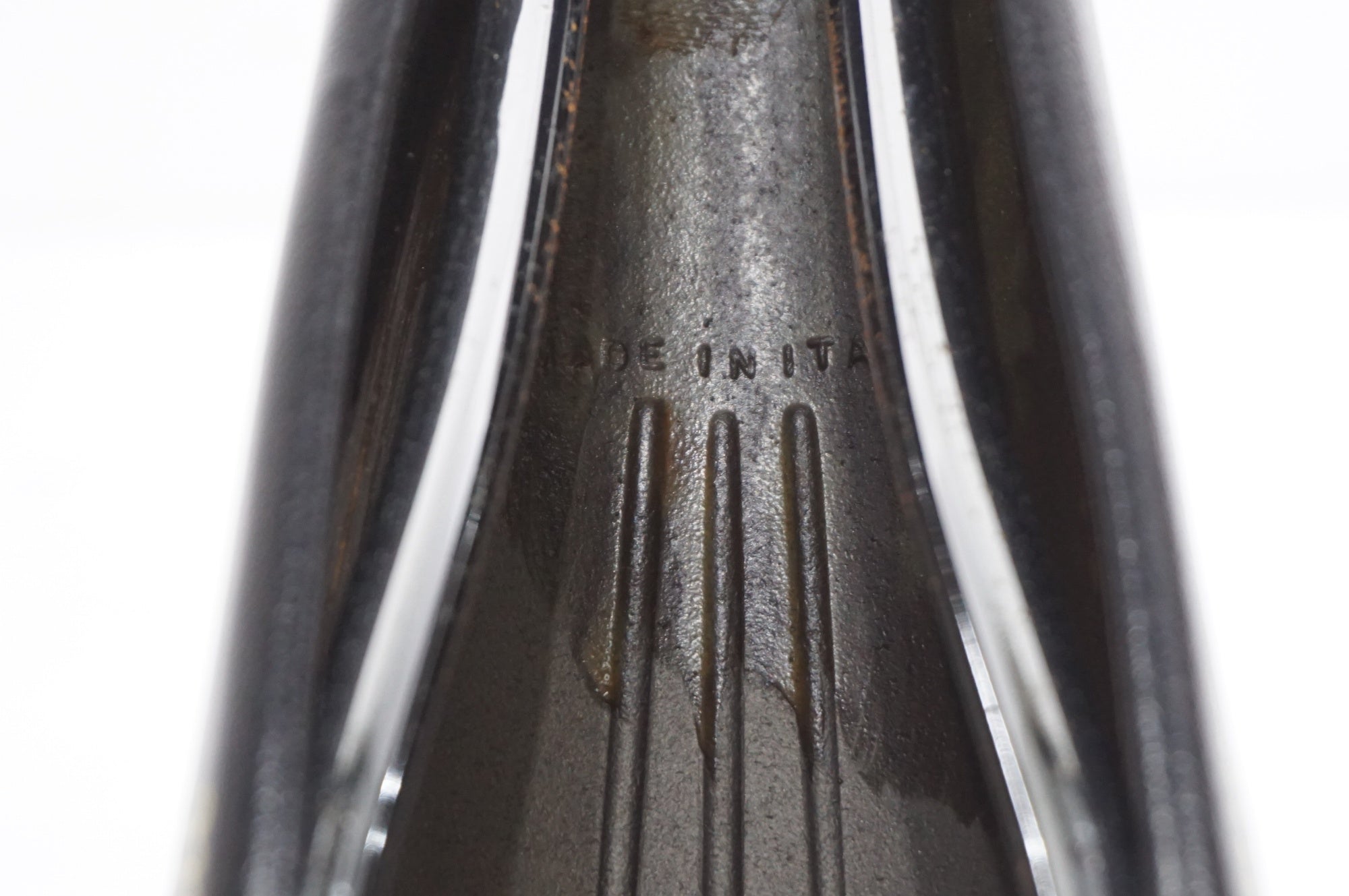 SELLE ITALIA 「セライタリア」 ANATOMIC サドル / AKIBA店