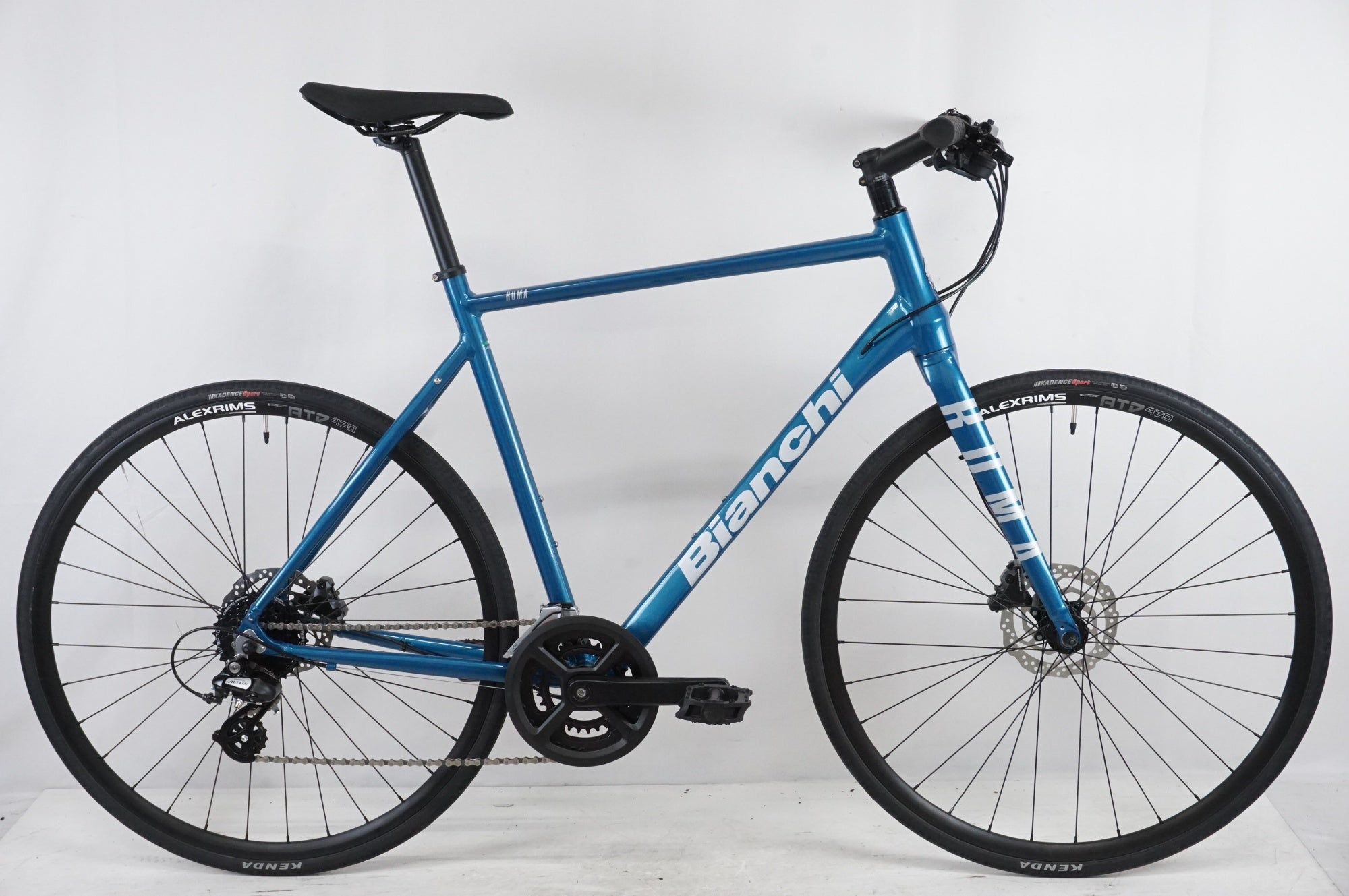 2025-25 秋冬新作  ハイブランドの BIANCHI クロスバイク 2022年モデル DISC ROMA3 「ビアンキ」 自転車本体
