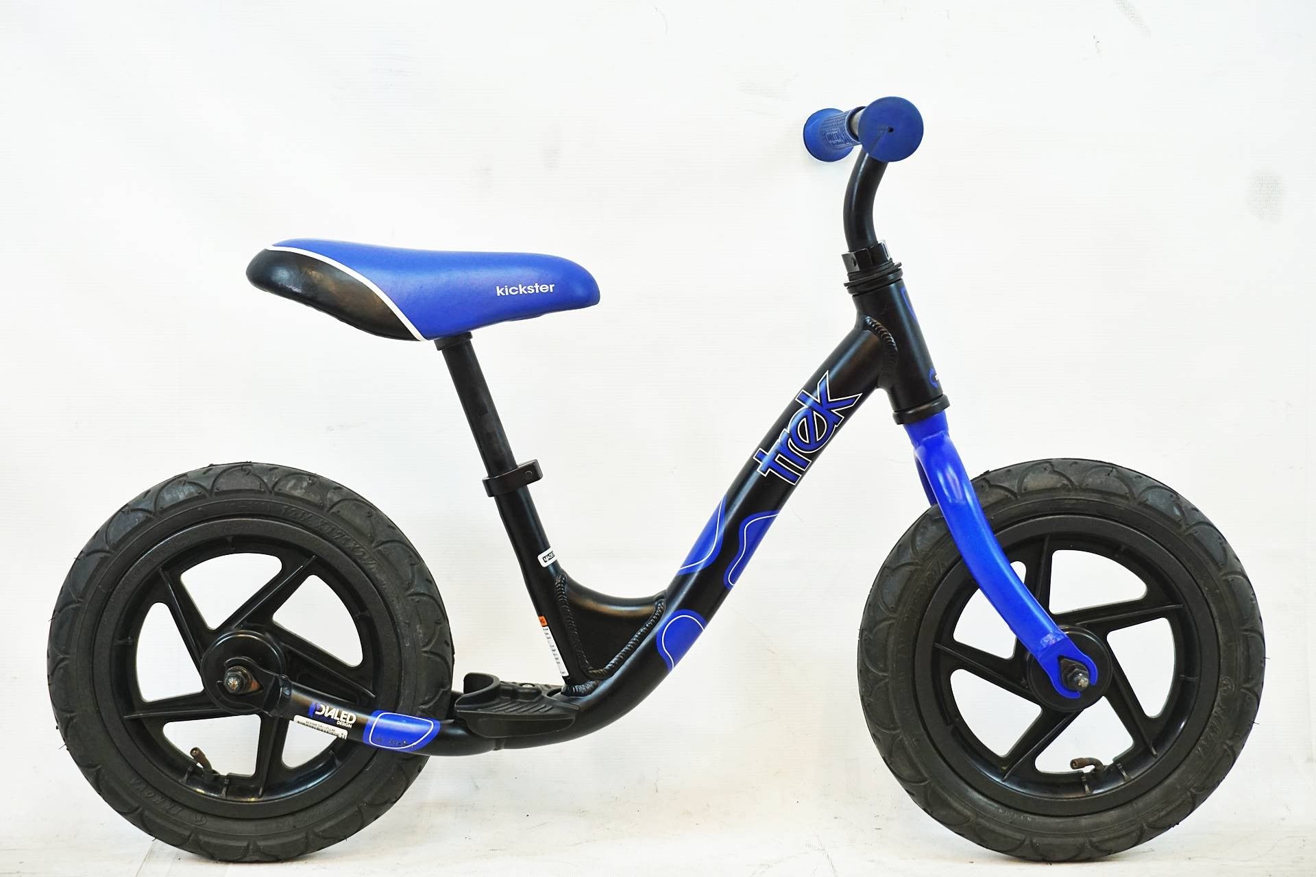 TREK 「トレック」 KICKSTER 2016年モデル 12インチ キックバイク / 有明ガーデン店