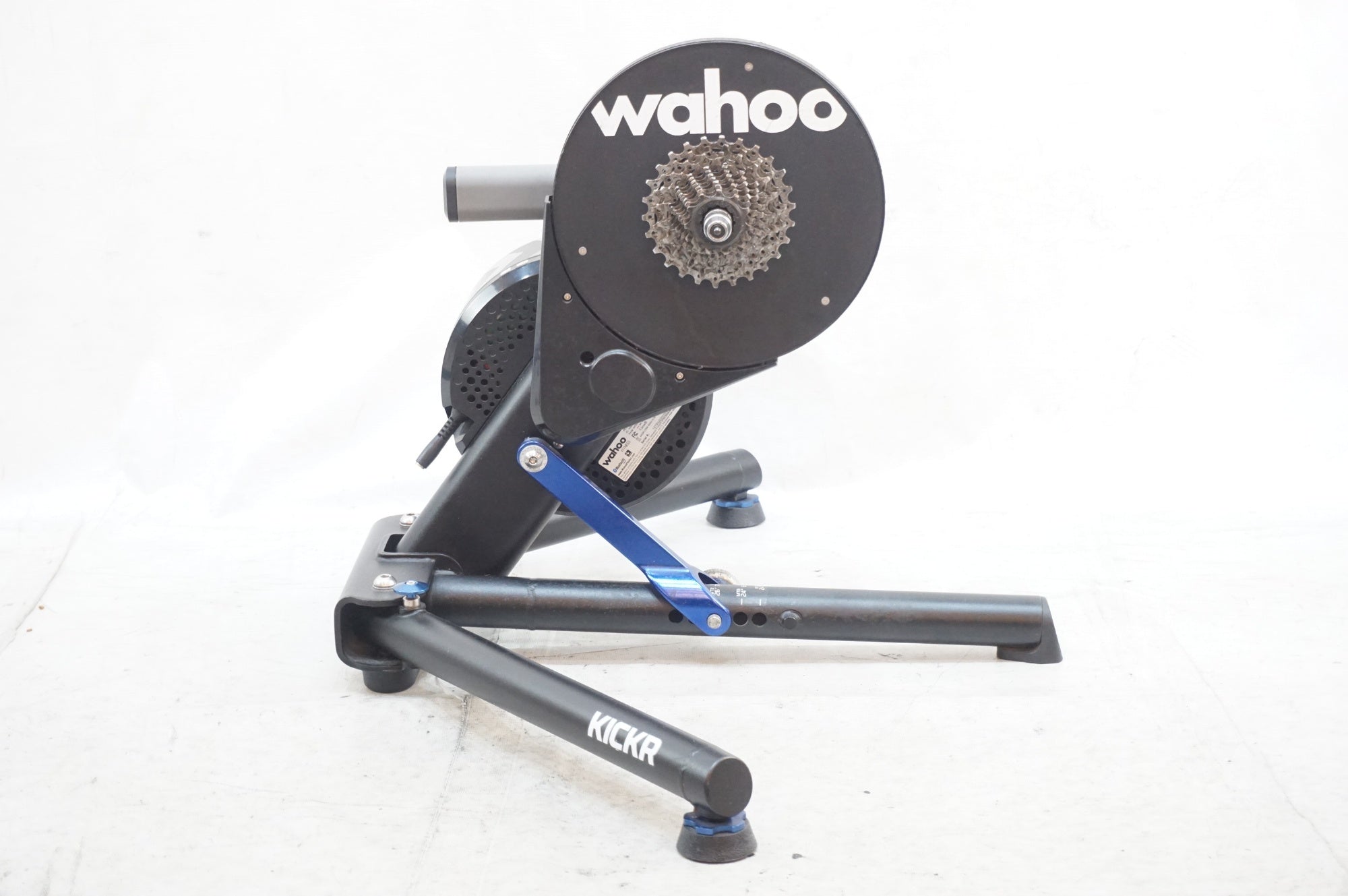 WAHOO 「ワフー」 KICKR WF113 サイクルトレーナー / 浦和ベース