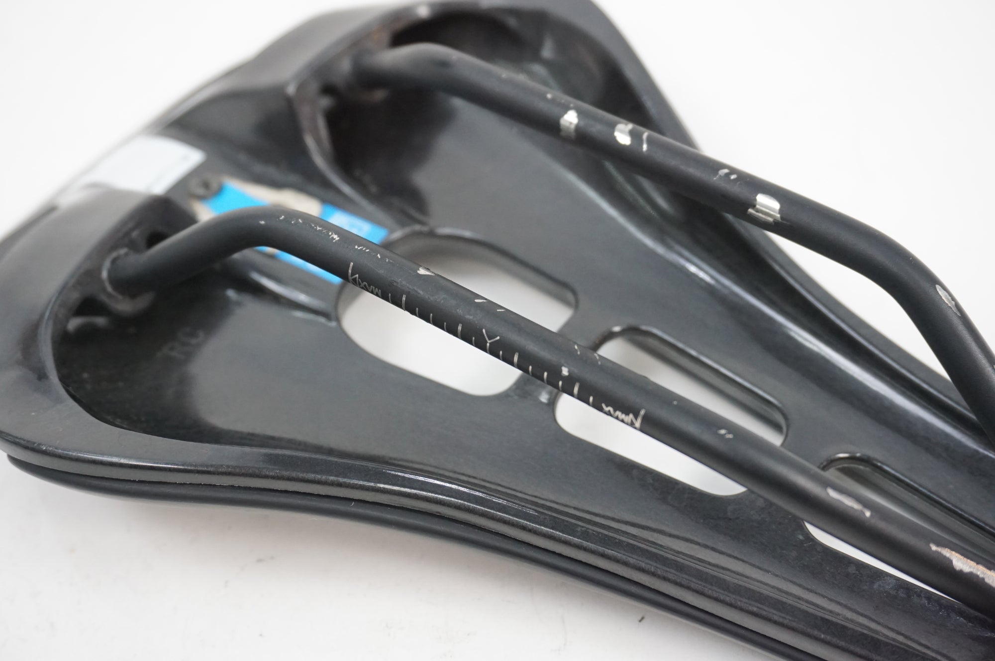 PRO 「プロ」 STEALTH サドル / 川越店