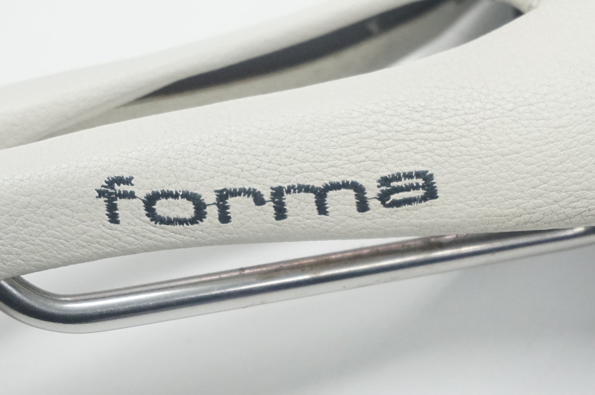 SELLE SMP 「セラエスエムピー」 FORMA サドル / 福岡店