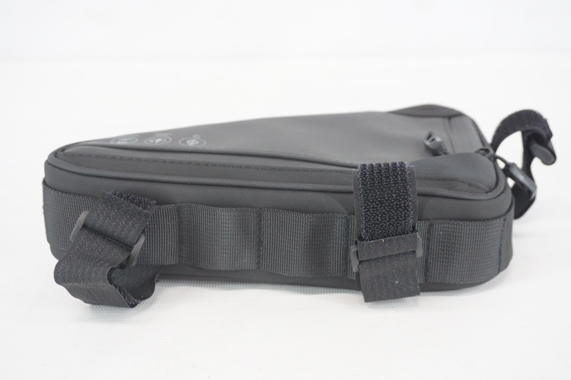 YMK MA-RU 「ワイエムケーマール」 フレームバッグ / 阪急塚口店