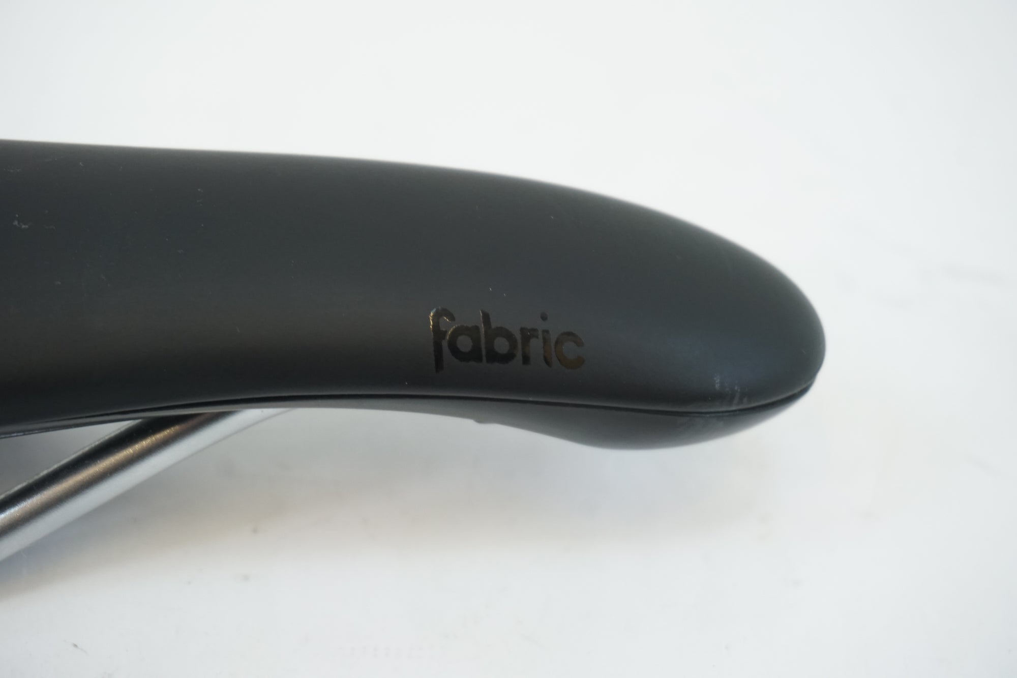 FABRIC 「ファブリック」 SCOOP SHALLOW サドル / 有明ガーデン店