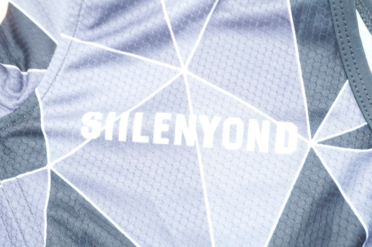 SIILENYOND 「シーリニヨン」 Sサイズ サイクルベスト / 大阪門真店