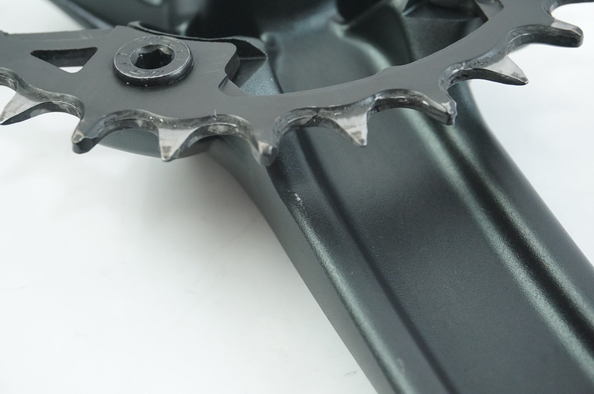 FSA 「エフエスエー」 ALPHA DRIVE 28T 175mm クランクセット / 中目黒店