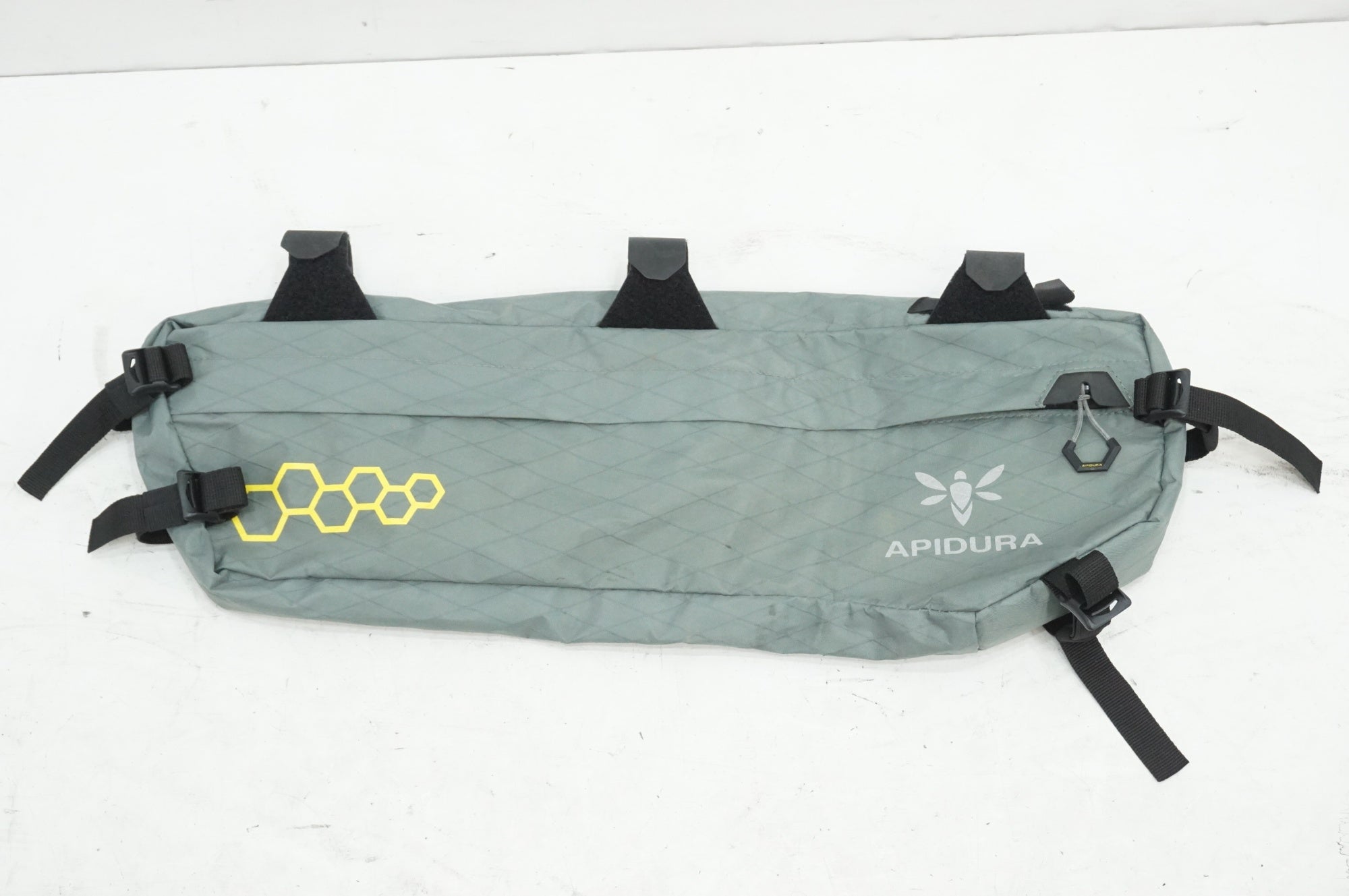 APIDURA 「アピデュラ」 Lサイズ フレームバッグ / 大宮店