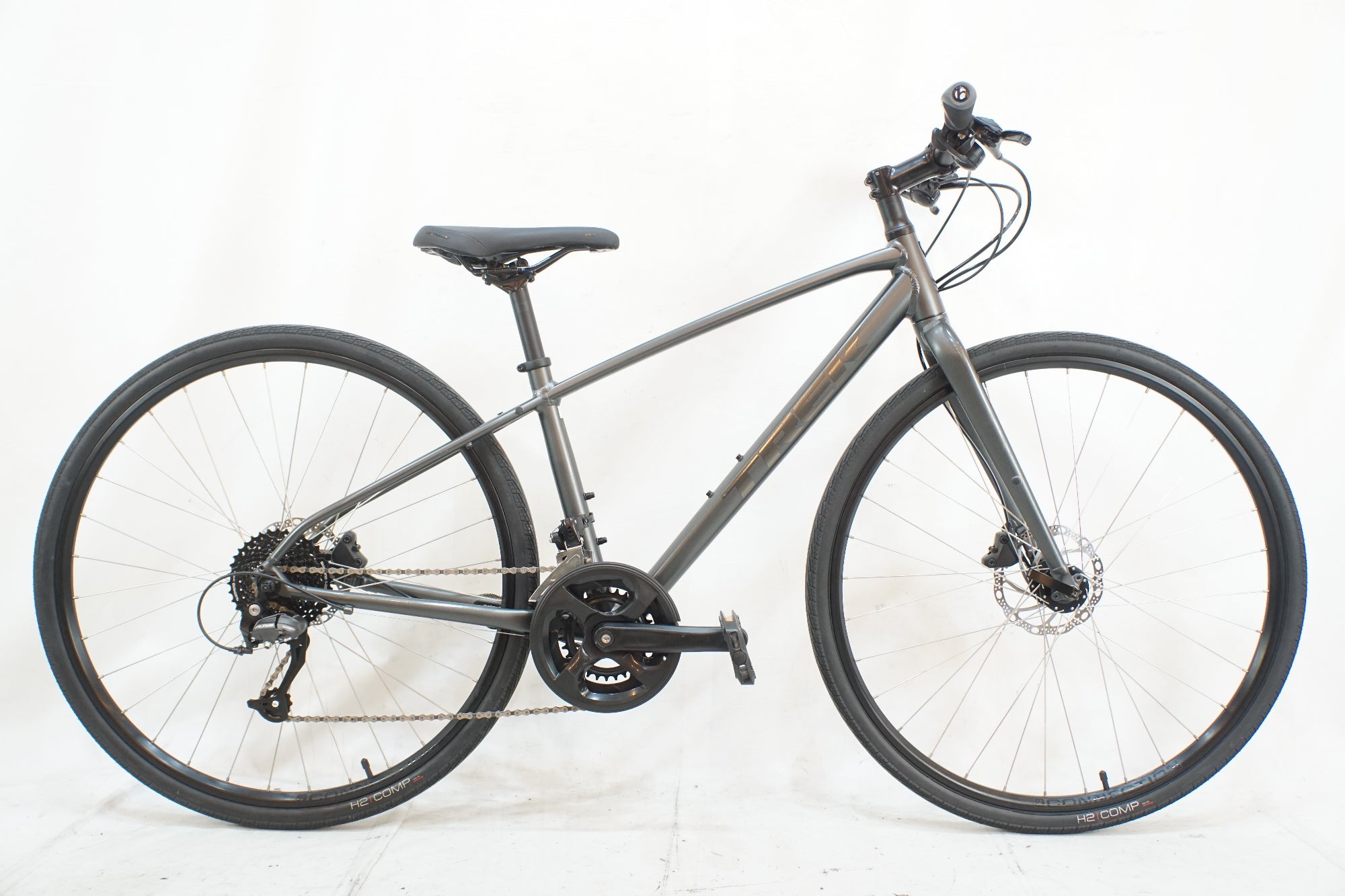 TREK 「トレック」 FX2 DISC 2022年モデル クロスバイク / バイチャリ浦和ベース