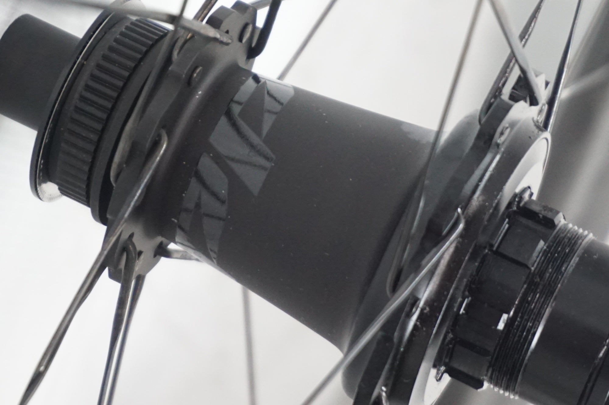 ZIPP 「ジップ」 353 NSW TUBELESS DISC SRAMXDR ホイールセット / 阪急塚口店