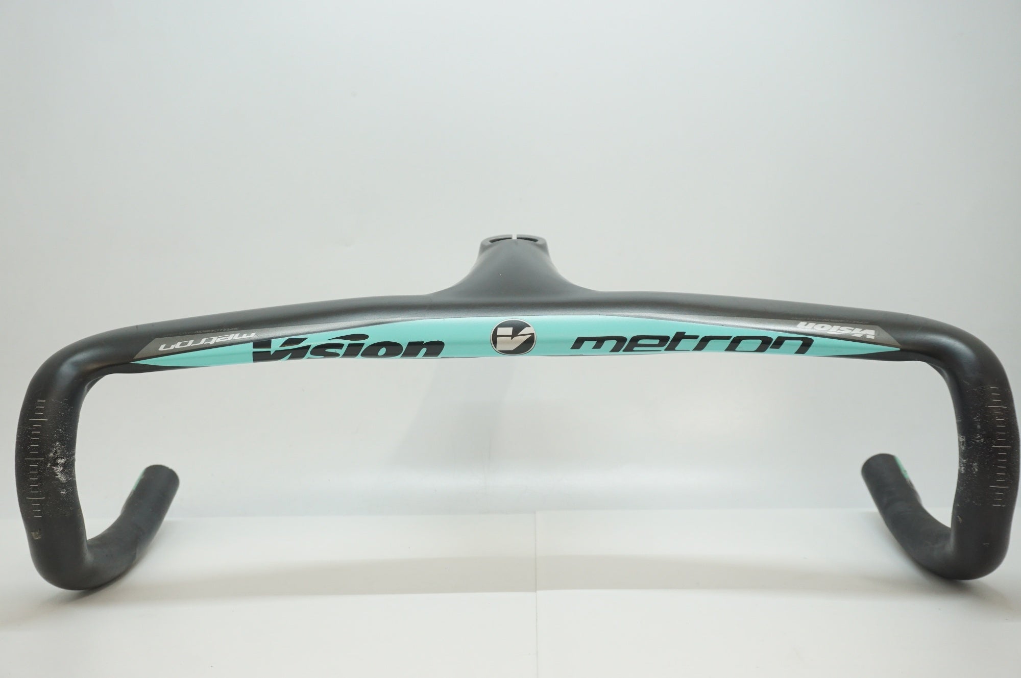 VISION 「ヴィジョン」 METIRON ステム一体型 420mm ハンドル / 福岡店