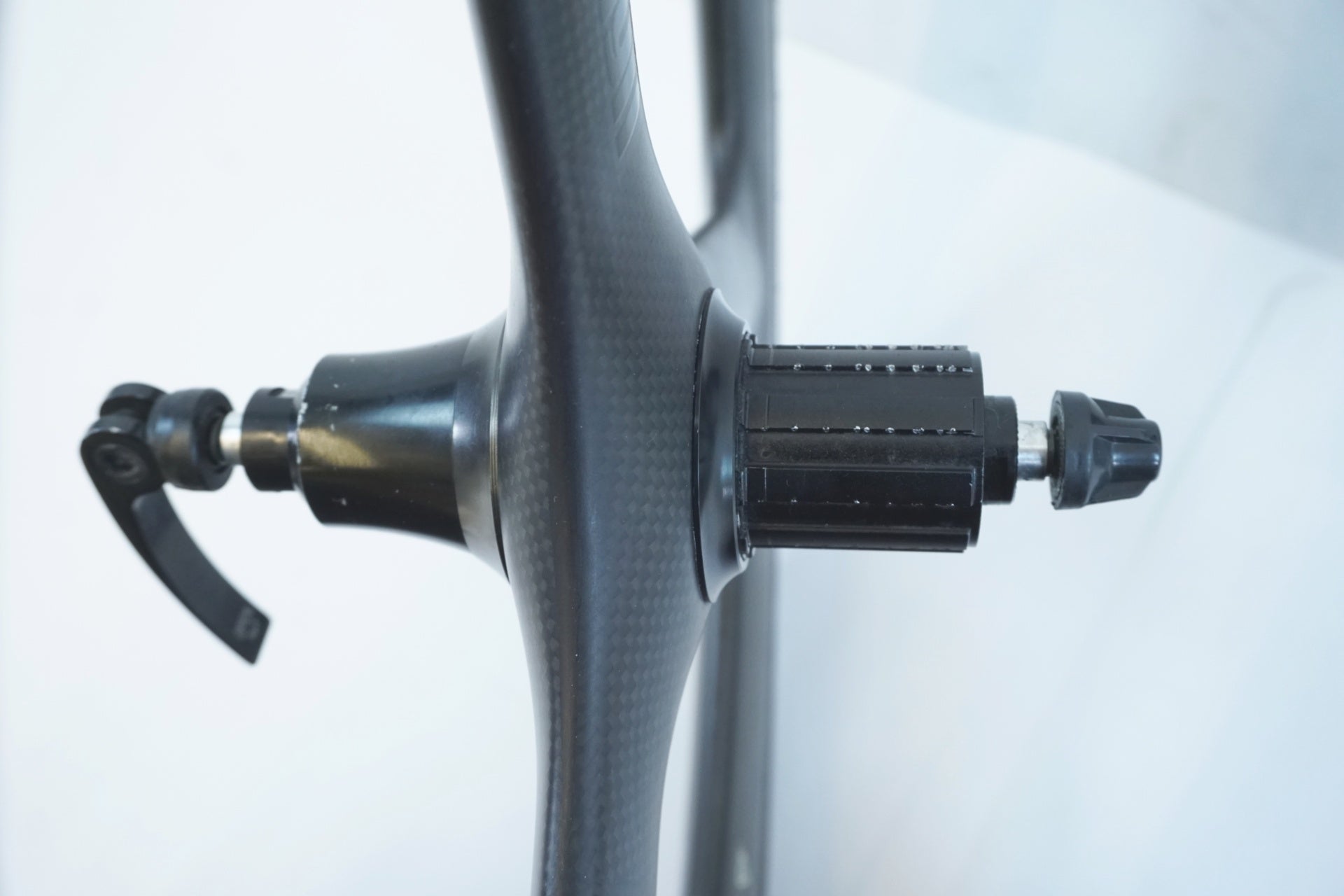 KITT DESIGN 「キット デザイン」 CARBON WHEEL シマノ 11S バトン ホイール / 有明ガーデン店