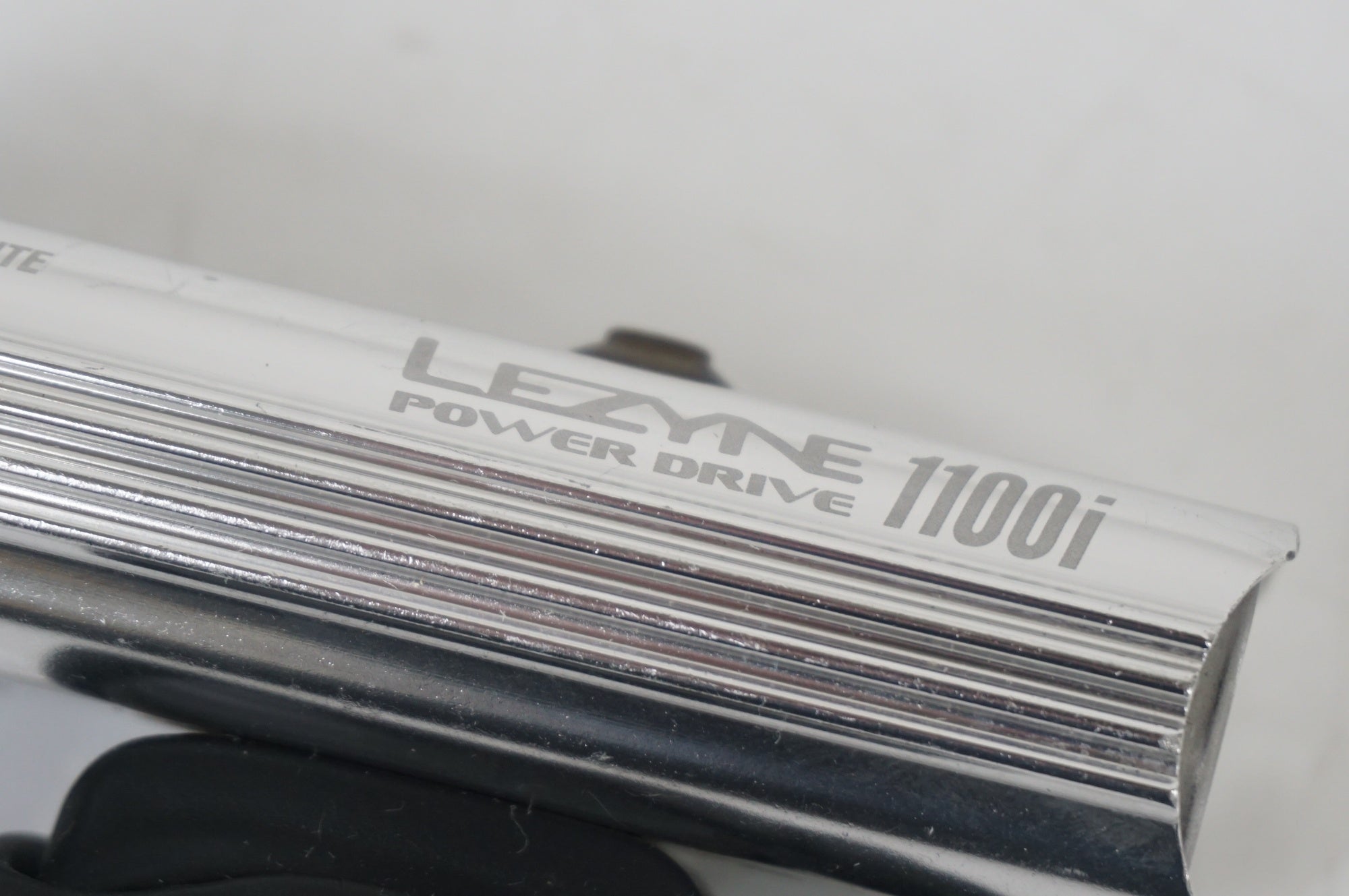 LEZYNE 「レザイン」 POWER DRIVE 1100i フロントライト / 大宮店
