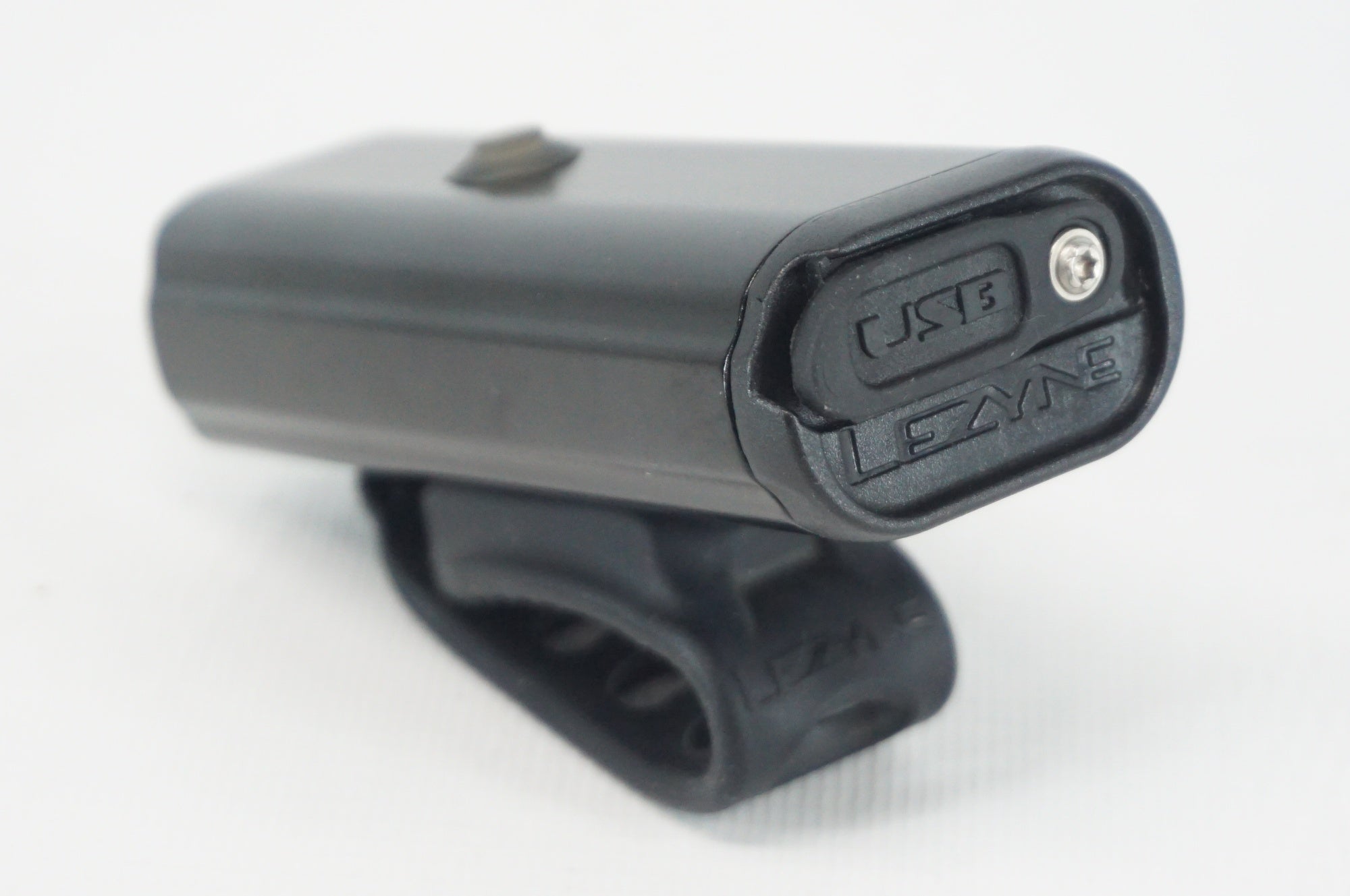 LEZYNE 「レザイン」 MICRO PRO 650XL フロントライト / 阪急塚口店