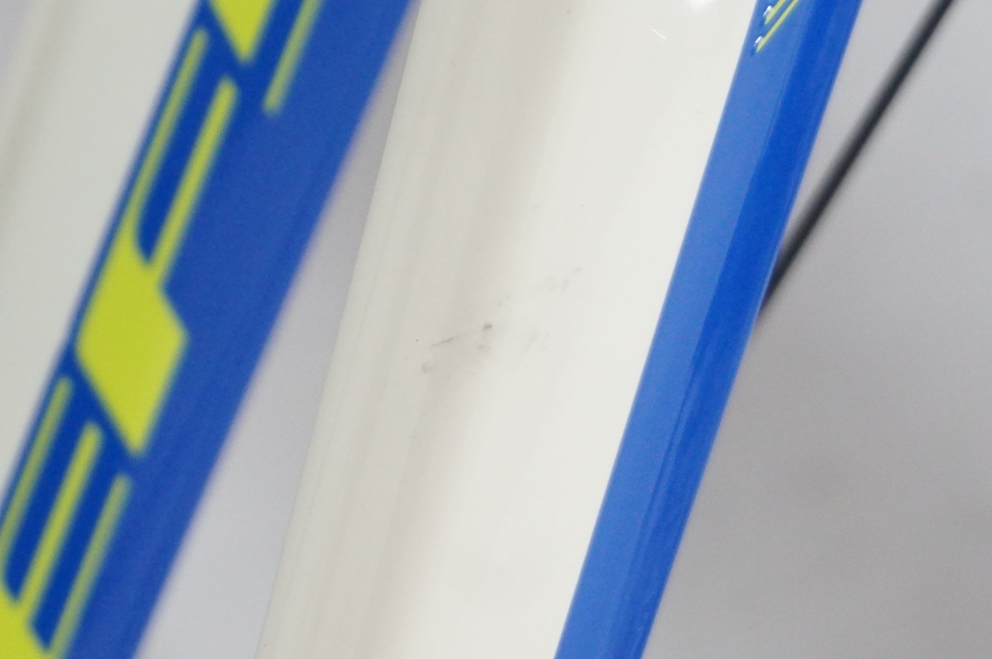 GIANT 「ジャイアント」 DEFY 3 2015年モデル ロードバイク / 阪急塚口店