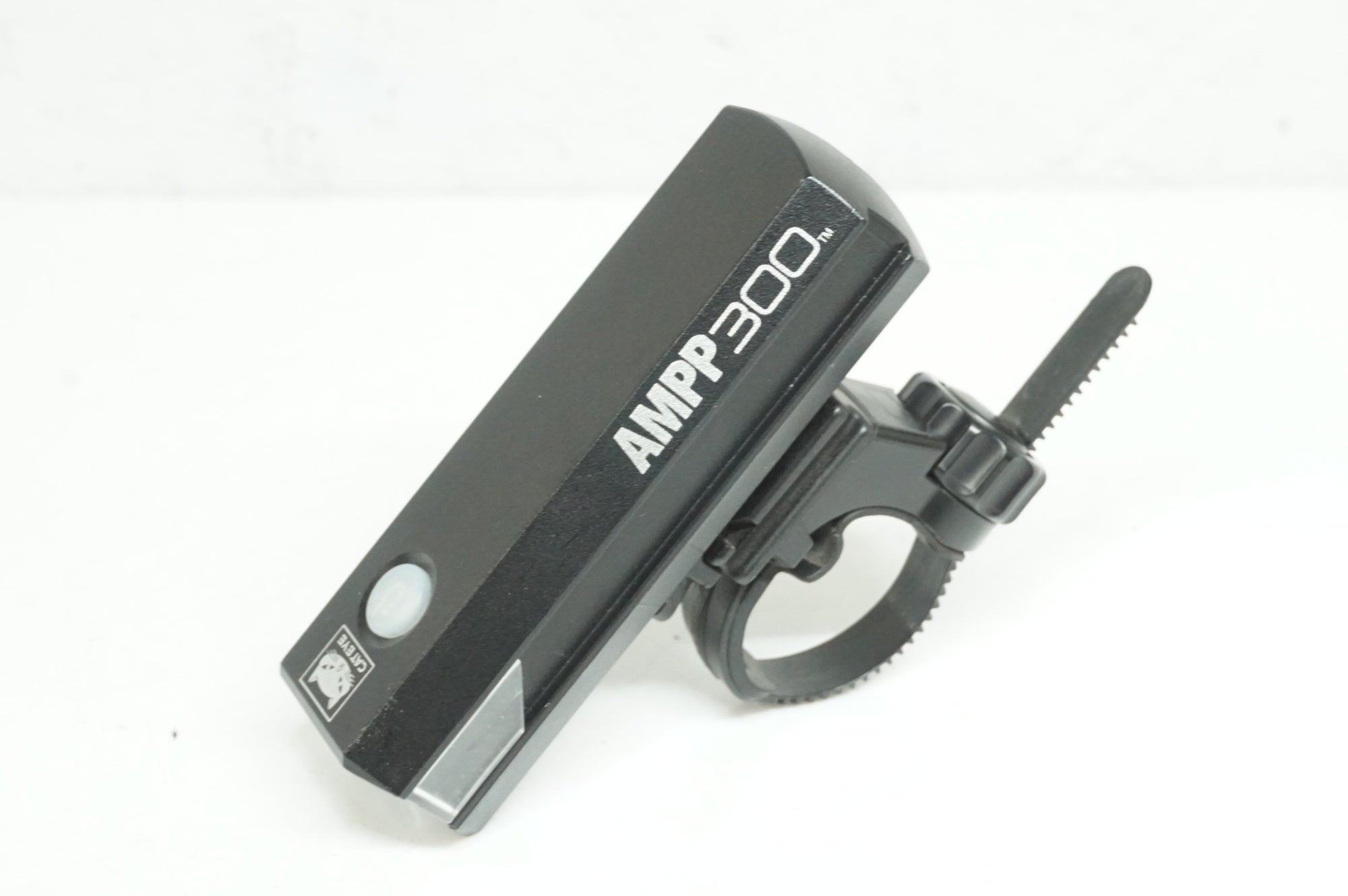 CATEYE 「キャットアイ」 AMPP 300 121g フロントライト / 大宮店