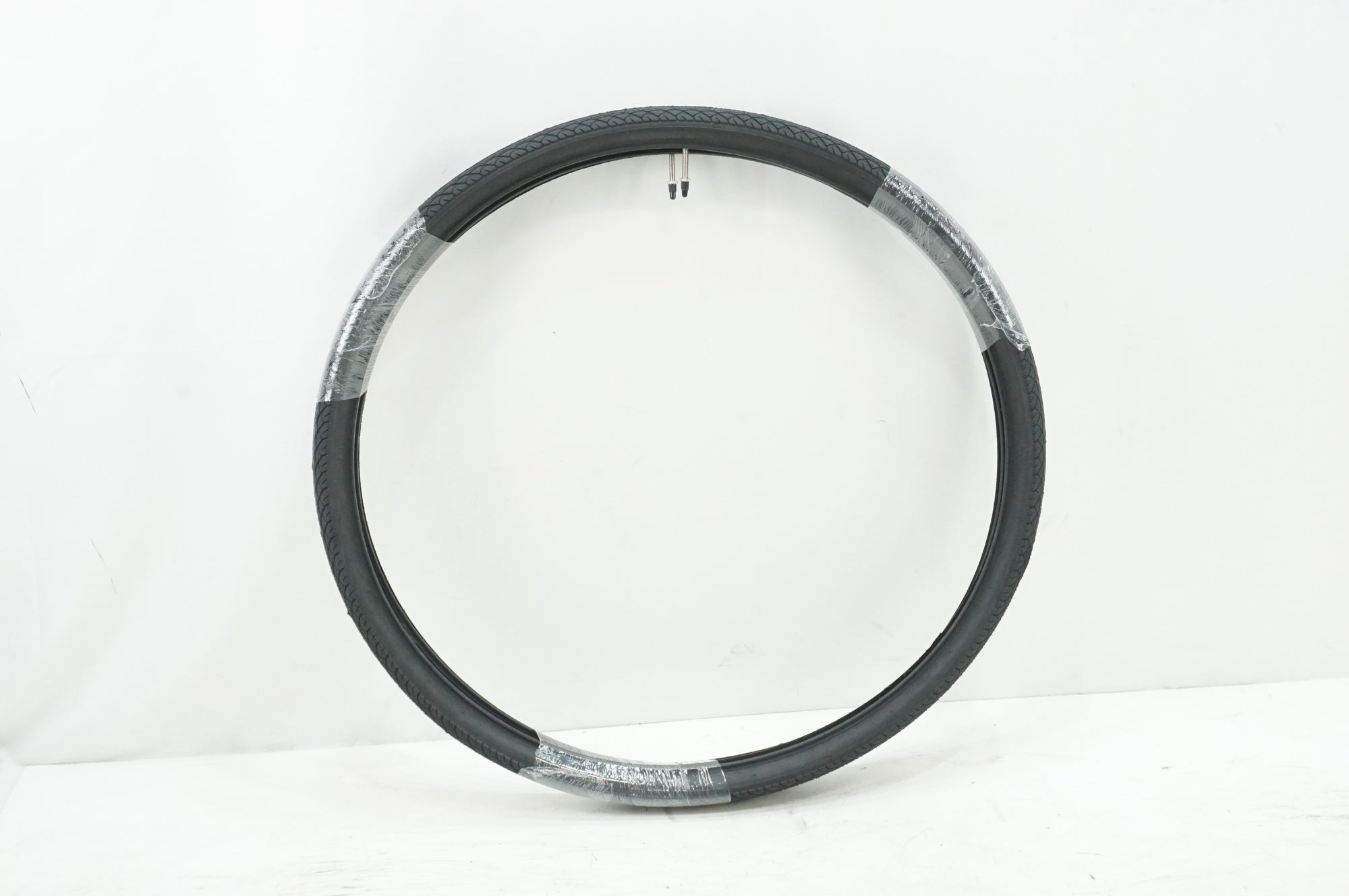 KENDA 「ケンダ」 700×38C-28C-1 5/8×1 1/2 タイヤチューブセット / 大宮店