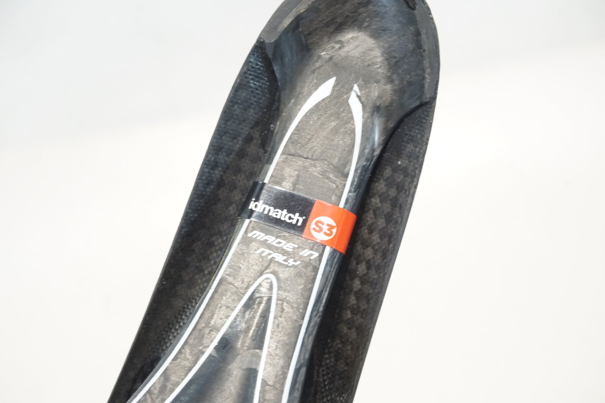 SELLE ITALIA 「セライタリア」 SLR TEKNO FLOW カーボンレール サドル / 横浜戸塚店