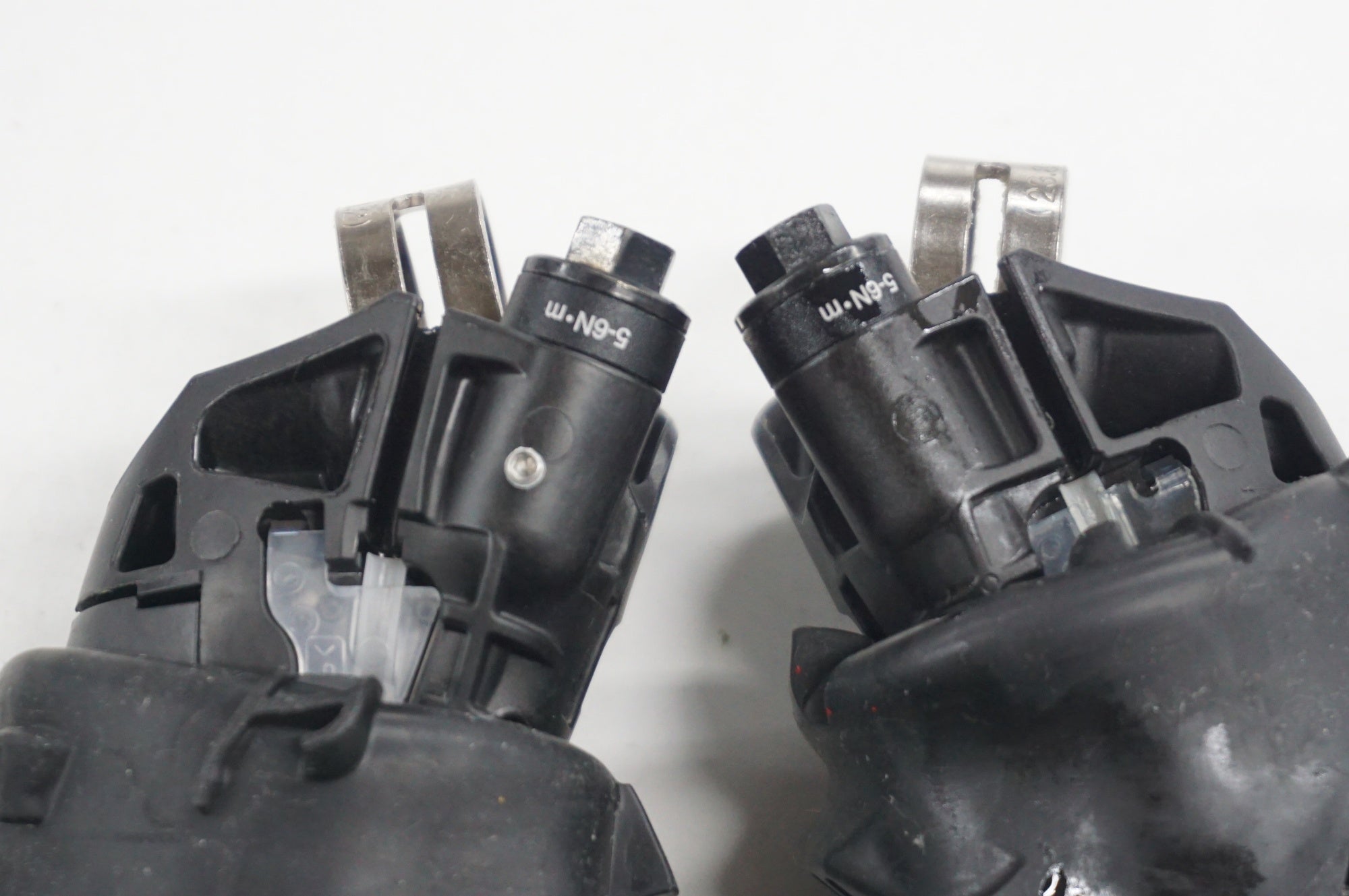 SHIMANO 「シマノ」 ULTEGRA ST-R8020 デュアルコントロールレバー / 阪急塚口店