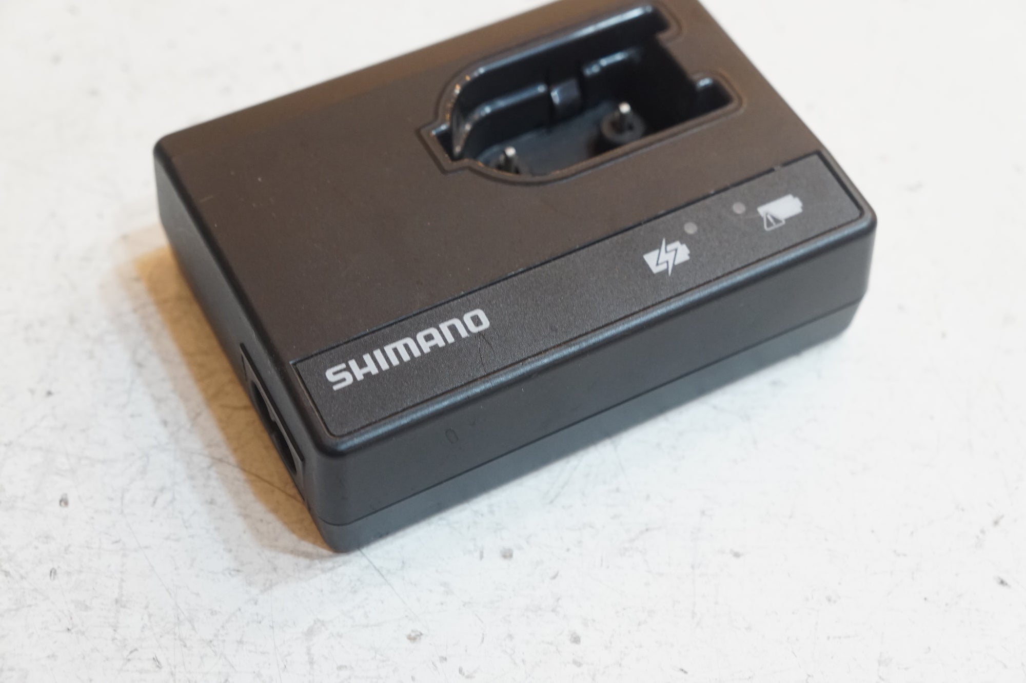 SHIMANO 「シマノ」 SM-BCR1 SM-BCC1-3 外装用充電器 / バイチャリ浦和ベース