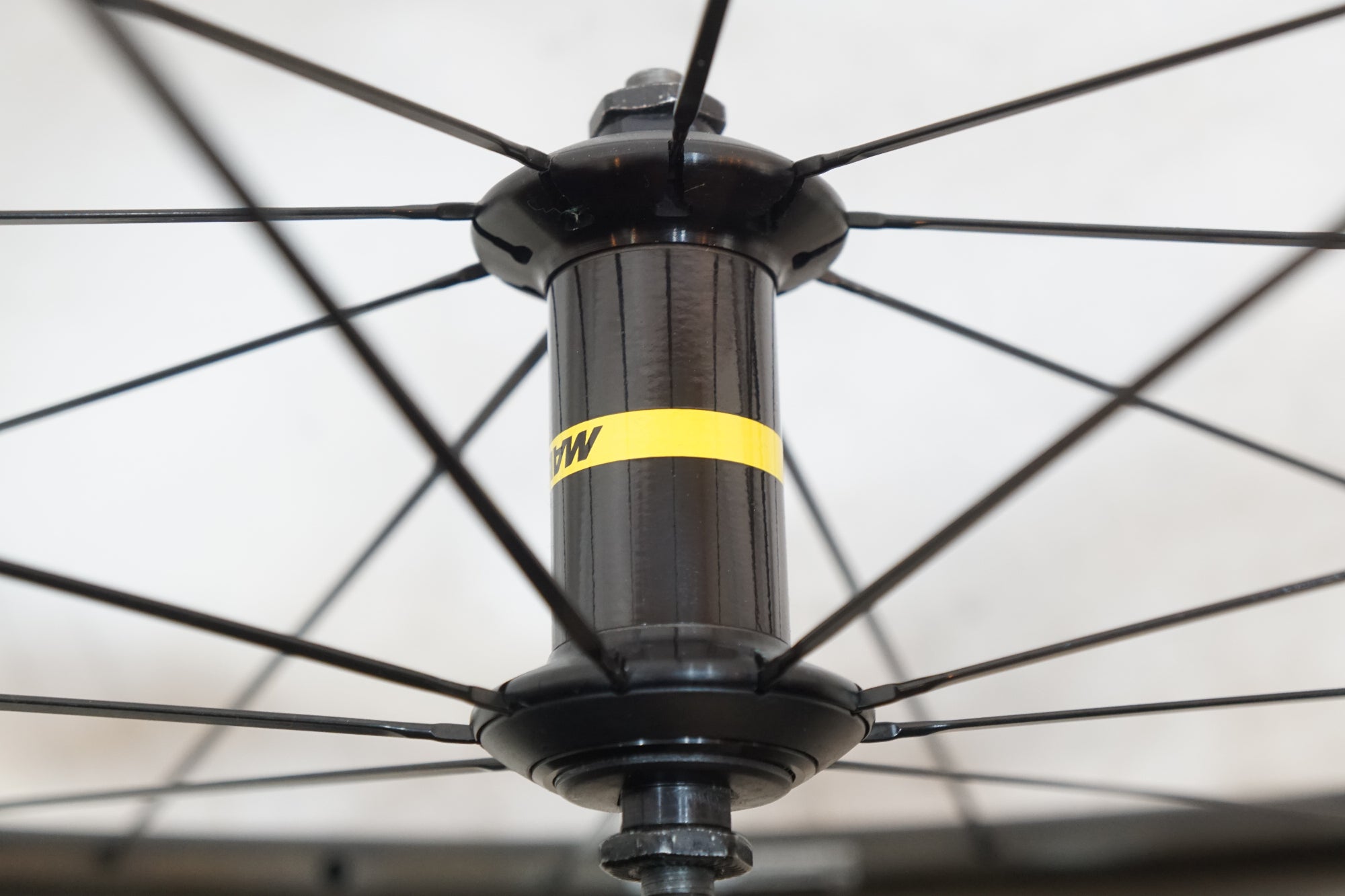 MAVIC 「マビック」 COSMIC PRO CARBON UST シマノ11速 ホイールセット / バイチャリ浦和ベース