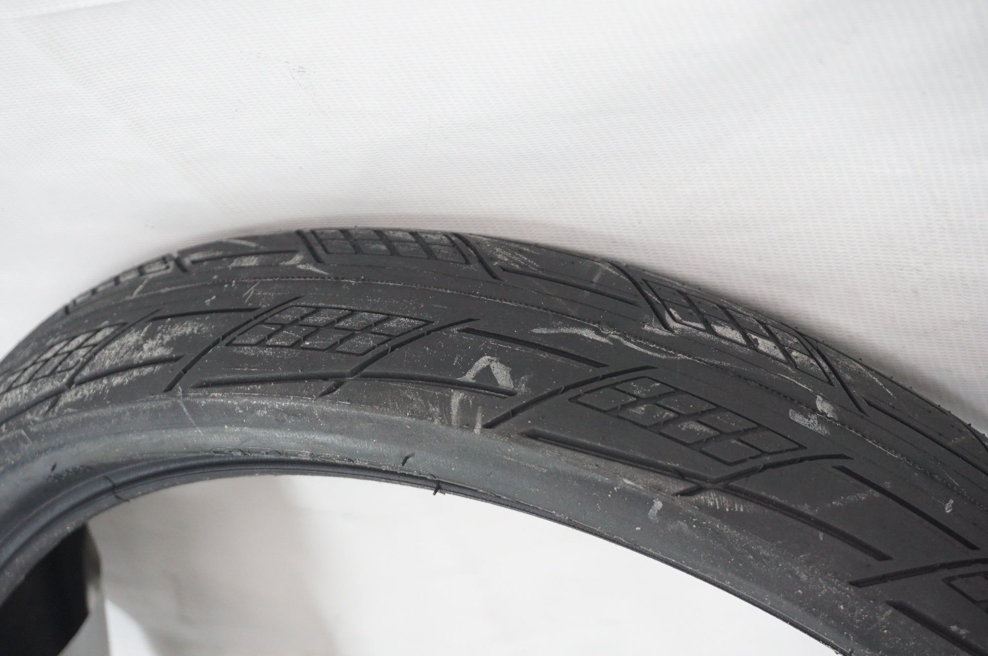 TIOGA 「タイオガ」 SPECTR 20x2.40 タイヤセット / 阪急塚口店