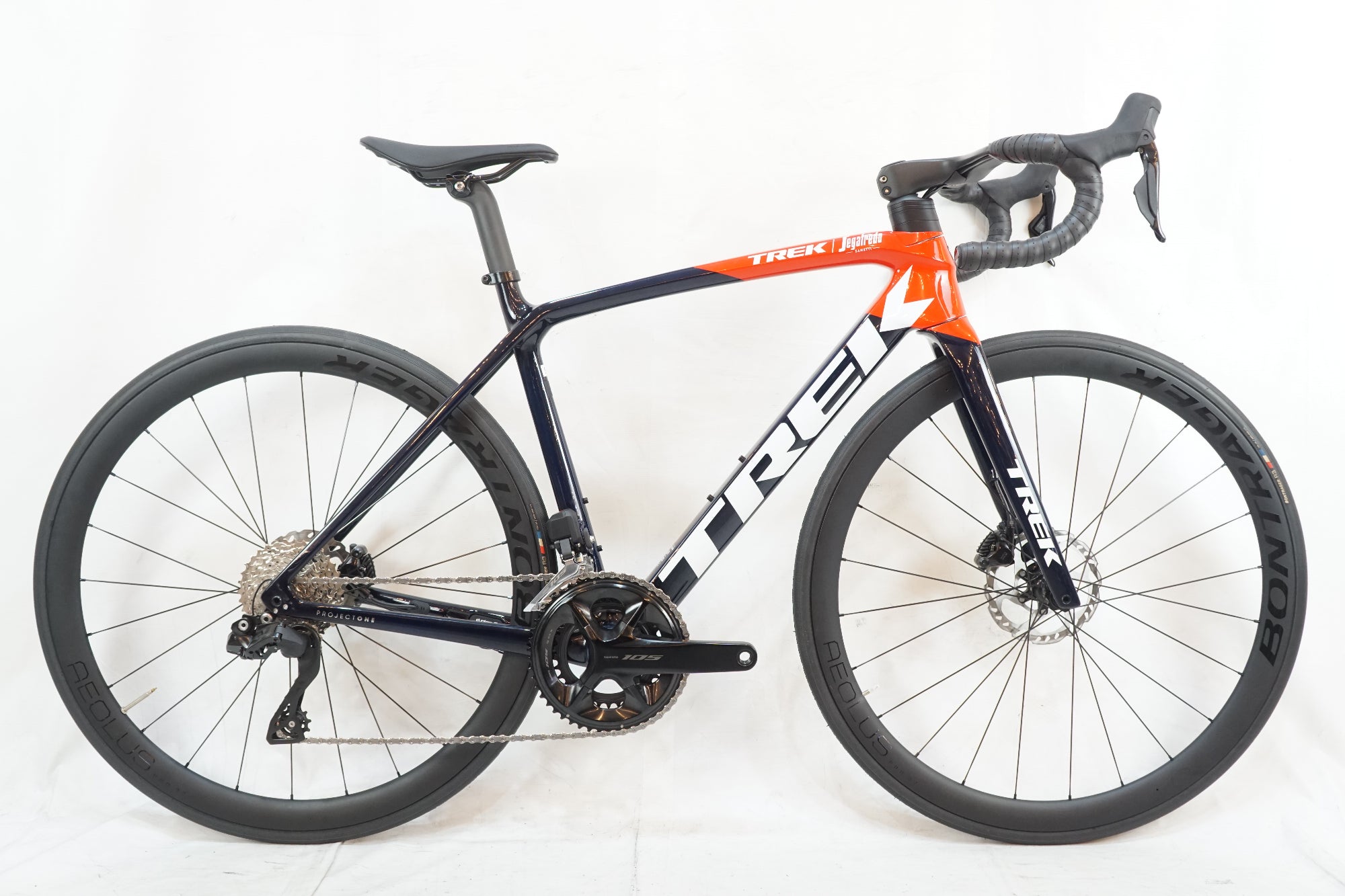 TREK 「トレック」 EMONDA SLR6 2023年モデル ロードバイク 