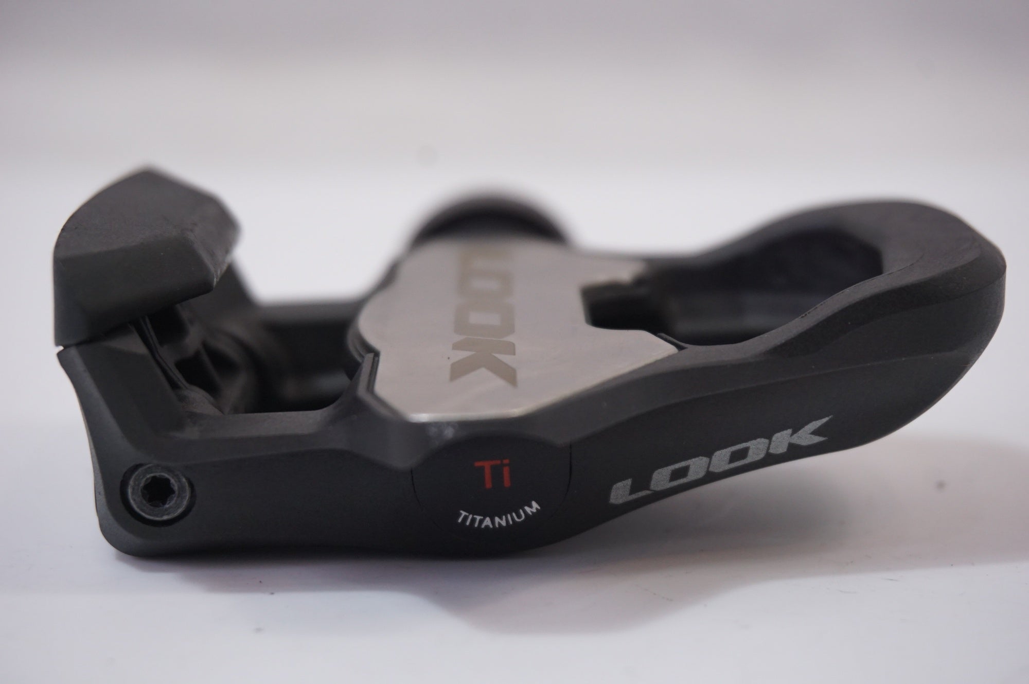 LOOK 「ルック」 KEO BLADE CARBON TI 16 ペダル / 世田谷店