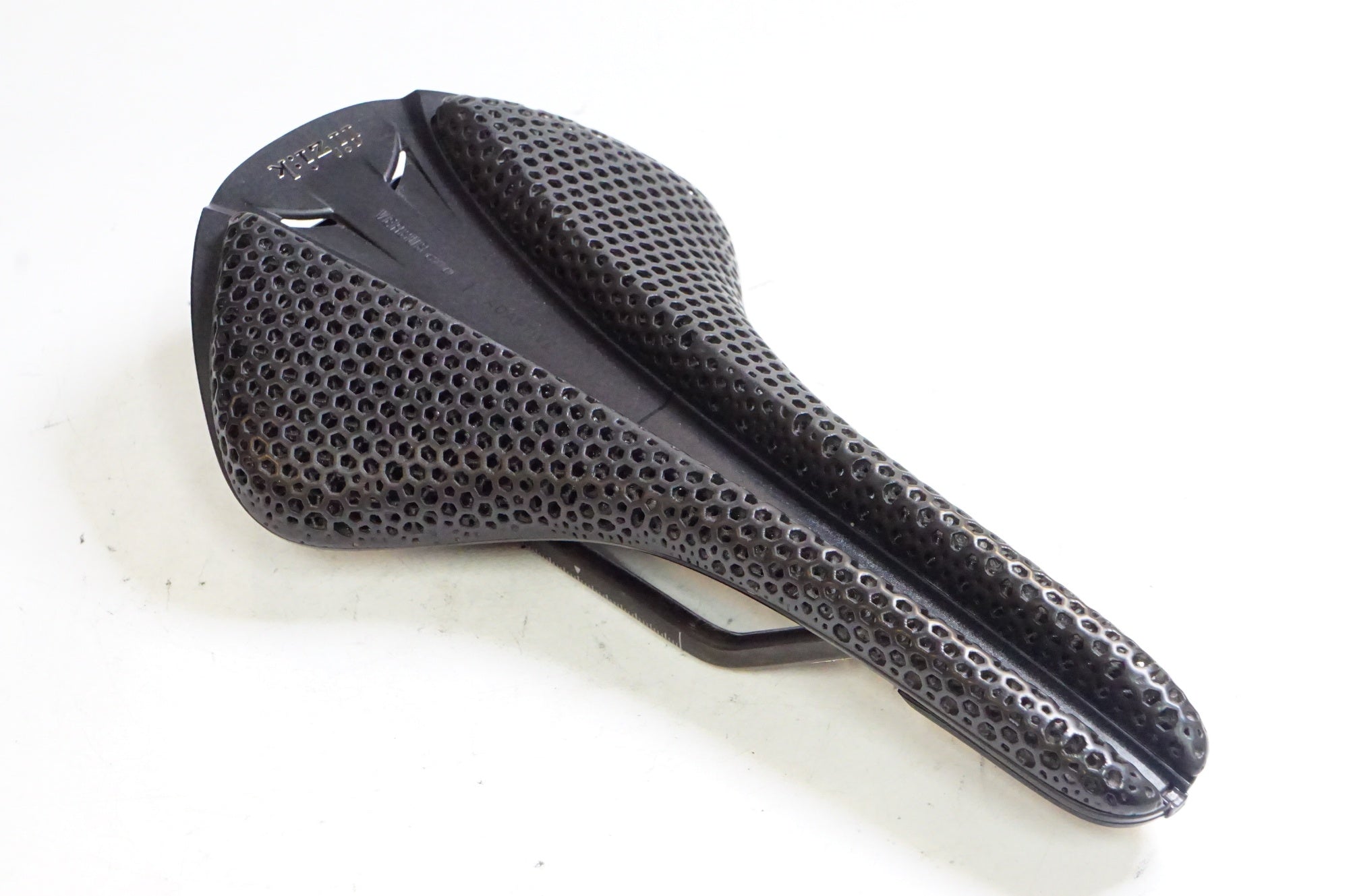 fi'zi:k VERSUS EVO R1 ADAPTIVEサドル 139mm VENTO ANTARES R1 ADAPTIVE | カワシマサイクルサプライ