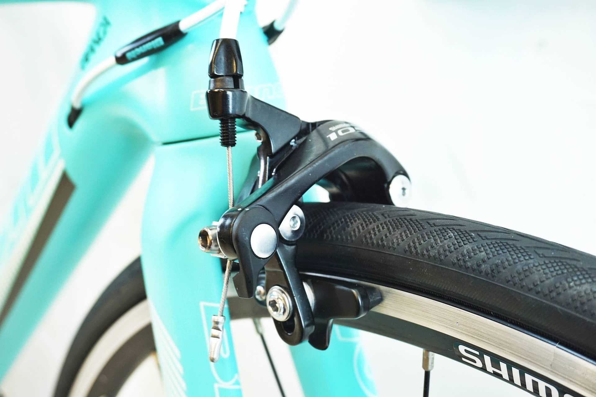 BIANCHI 「ビアンキ」 DAMA BIANCA INTENSO 105 2017年モデル ロードバイク / 有明ガーデン店