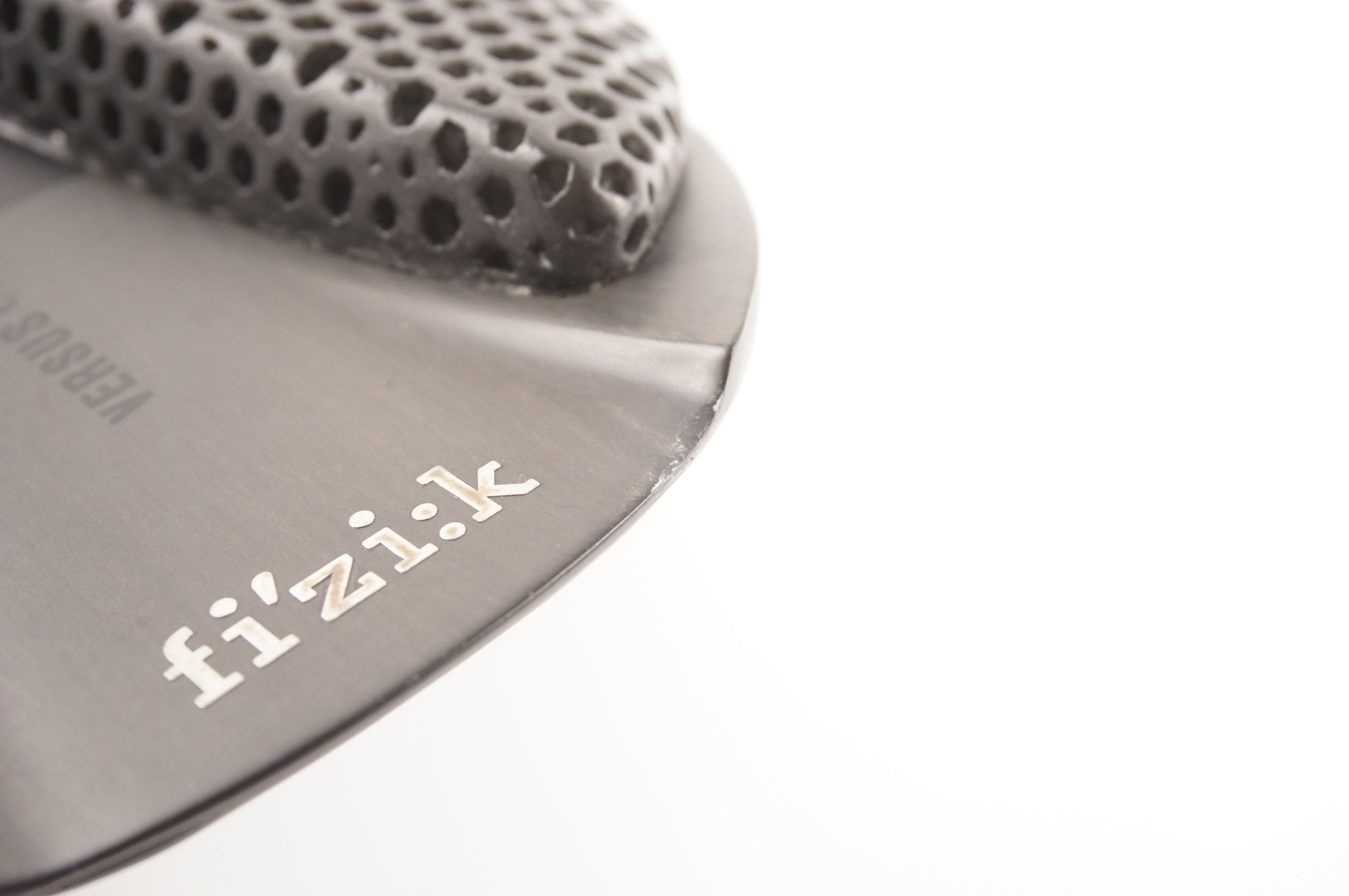 FIZIK 「フィジーク」 ANTARES VERSUS EVO 00 ADAPTIVE サドル / 中目黒店