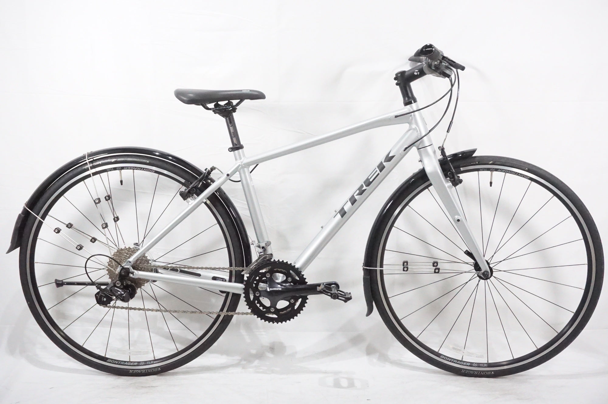 【引き取り限定/中古】TREK FX7.4 トレック クロスバイク ホワイト TREK 「トレック」 FX SPORT 4 2017年モデル クロスバイク / AKIBA店