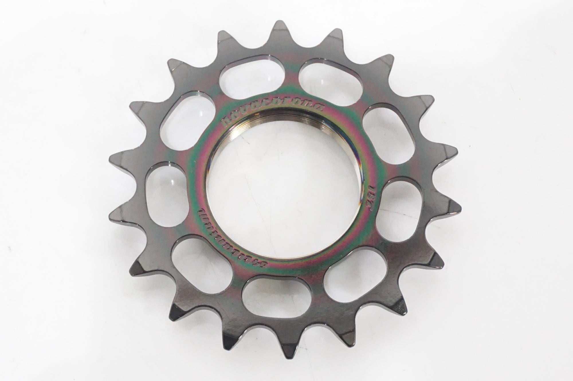 NOVACORONA 「ノバコローナ」 チタン 18T コグ / AKIBA店